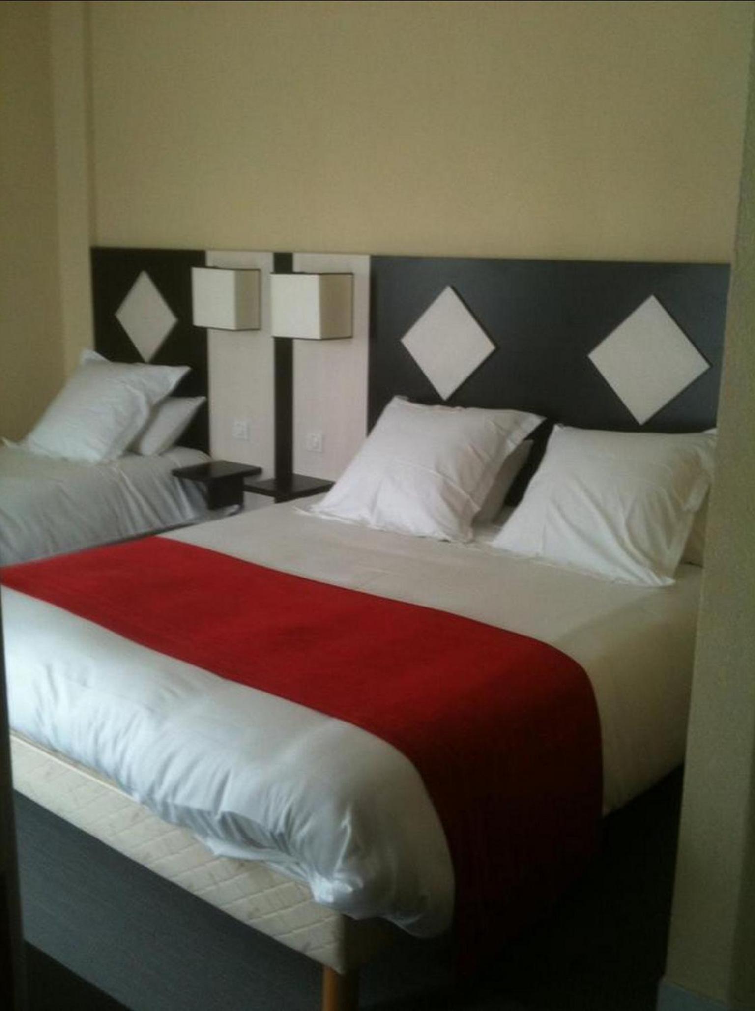 Family Room - Photo 7