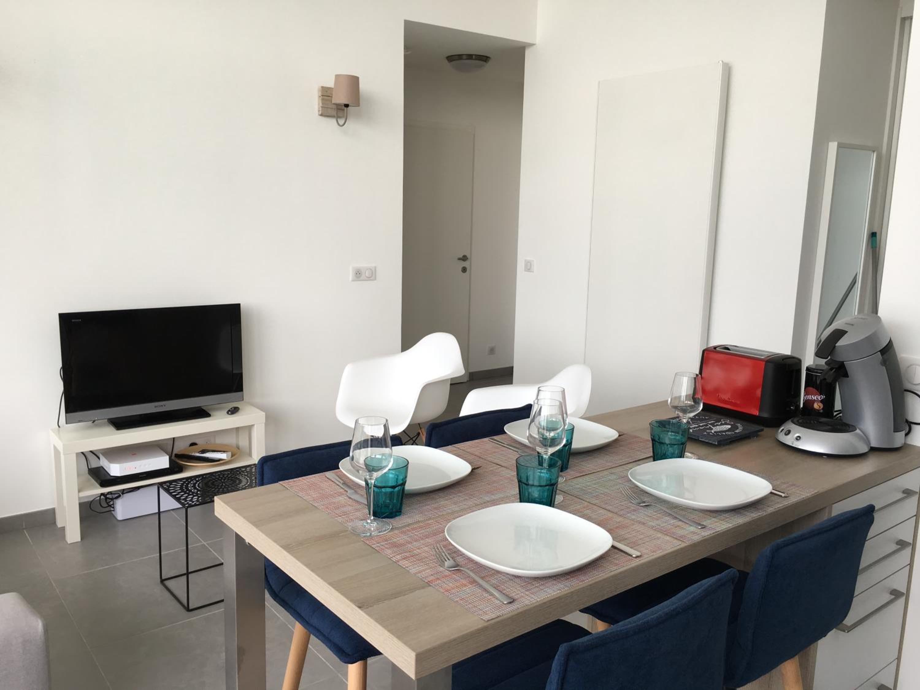 Apartment photo 1
