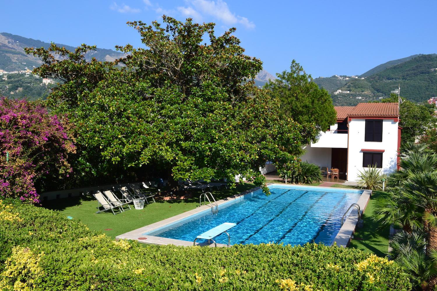 Villa photo 2