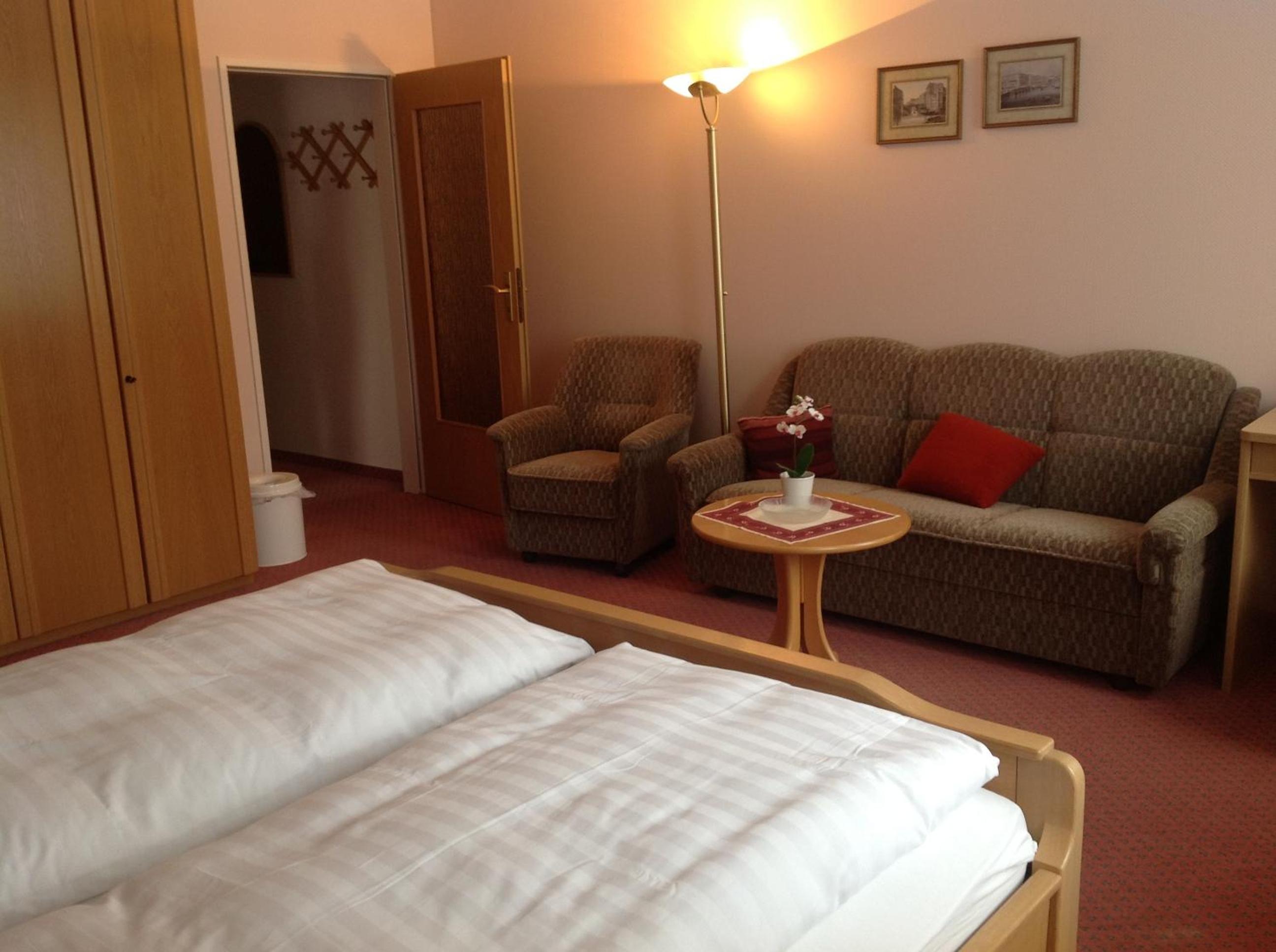 Standard Double Room photo 3