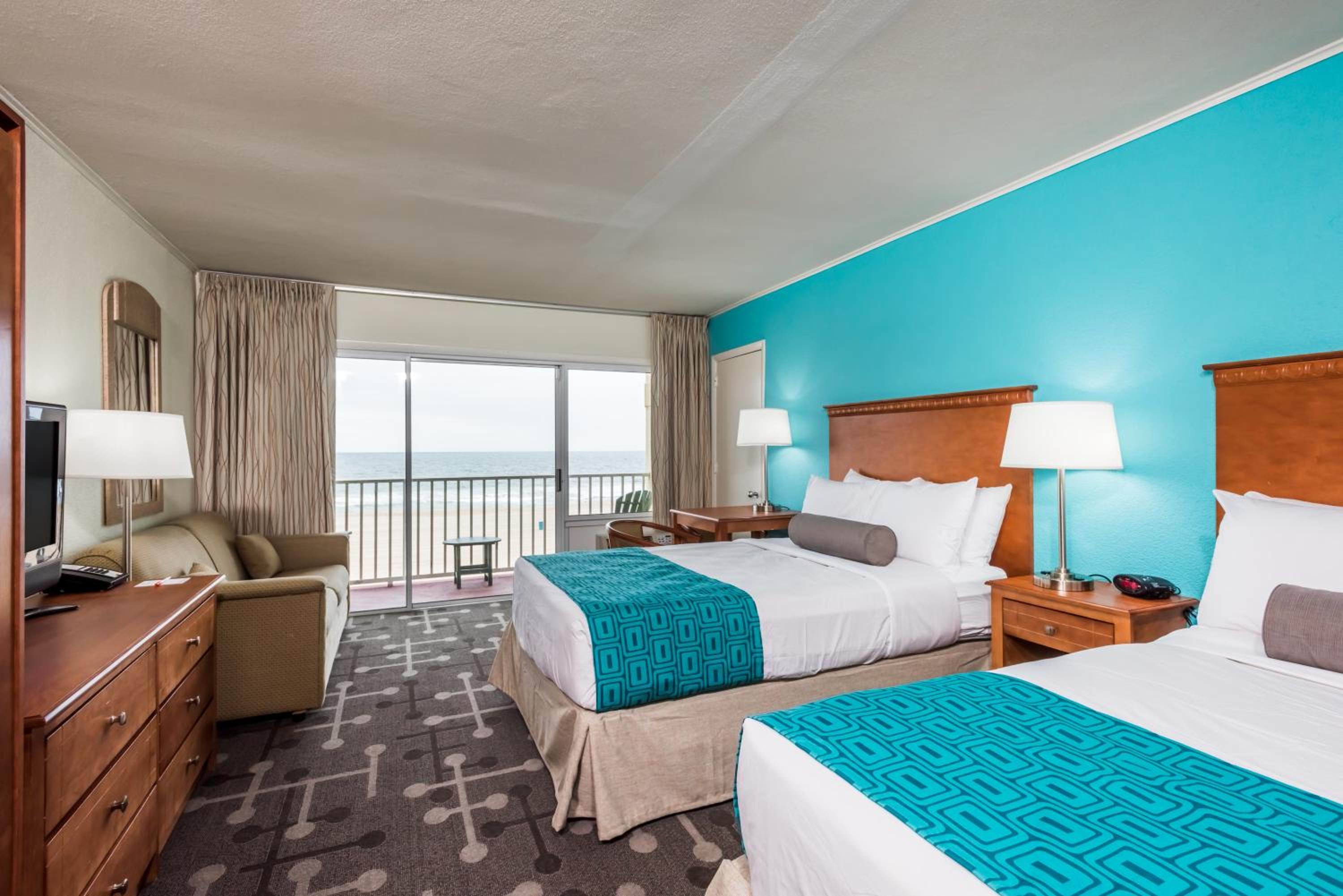 Oceanfront Room with Two Double Beds - Photo 4