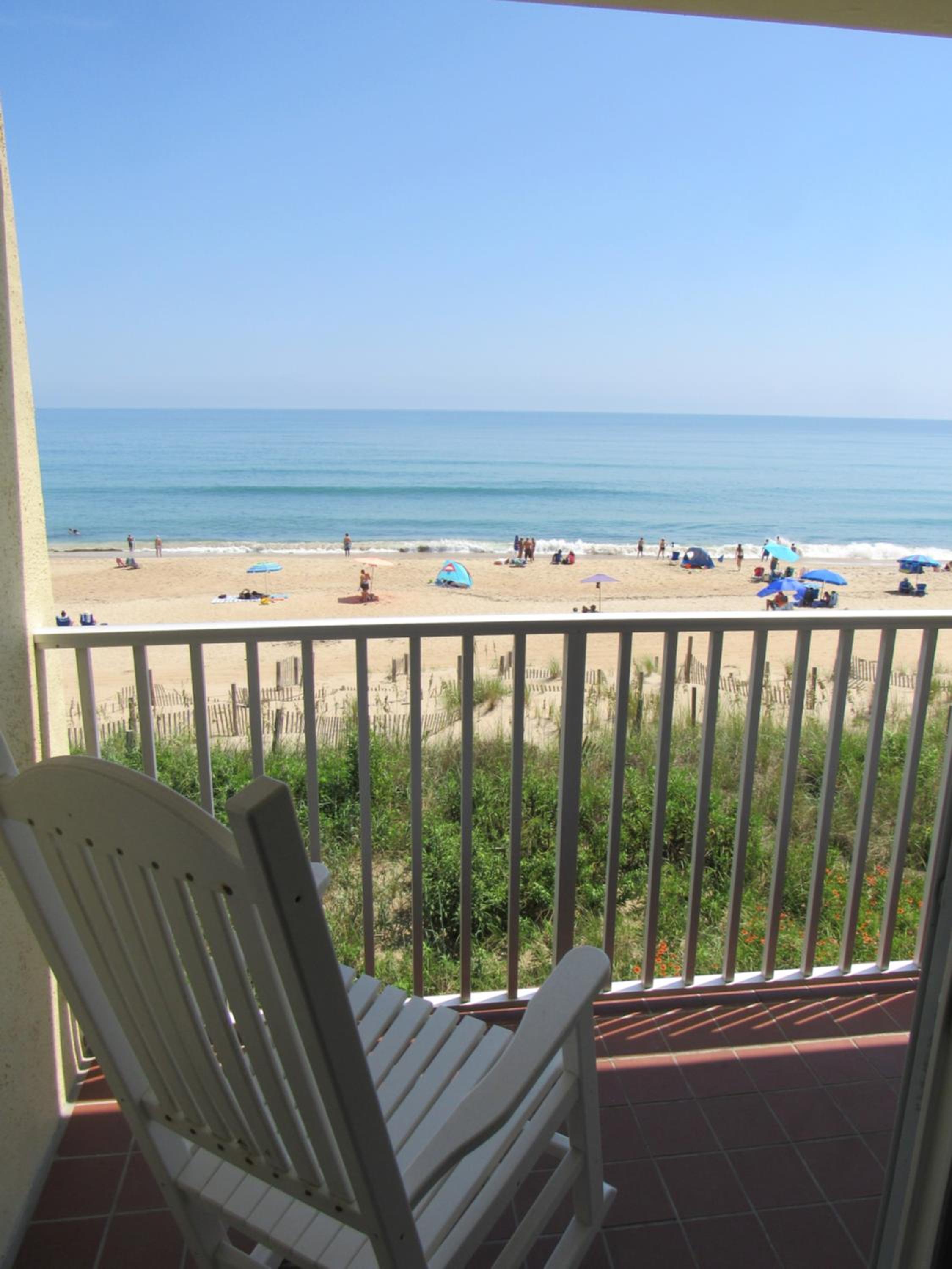 Standard Oceanfront Queen Room with Balcony photo 2