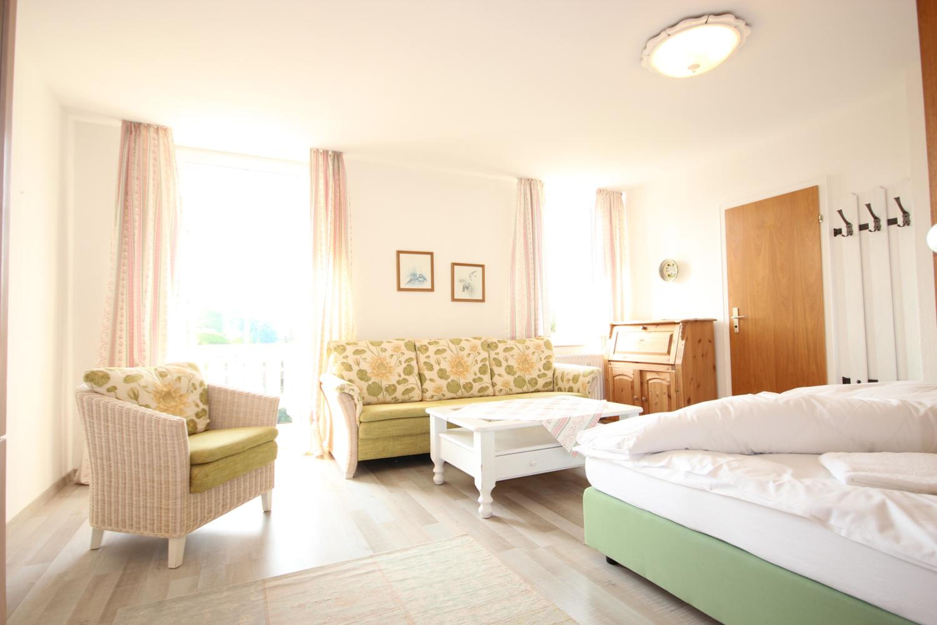 Triple Room photo 2