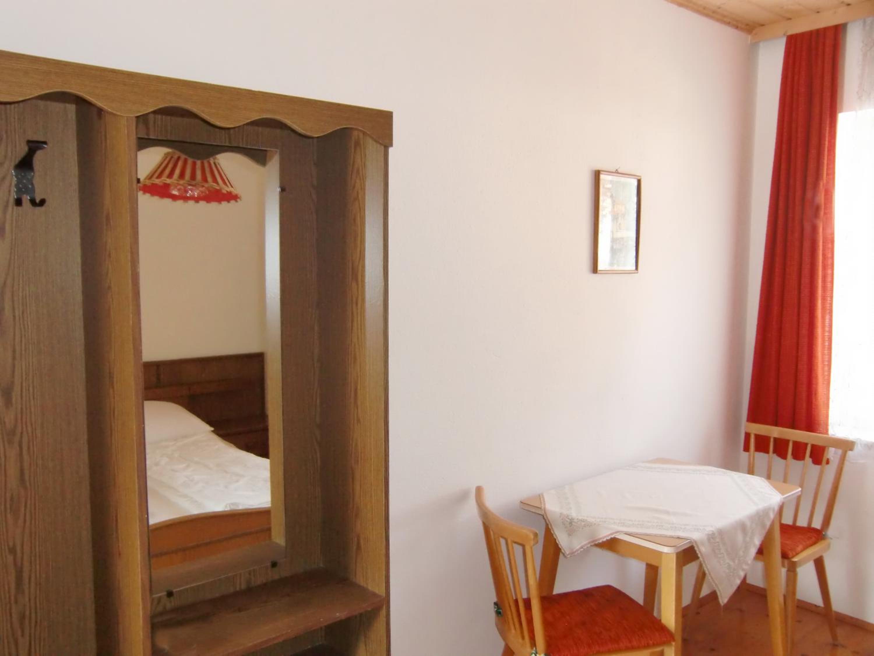 Economy Double Room - Photo 1