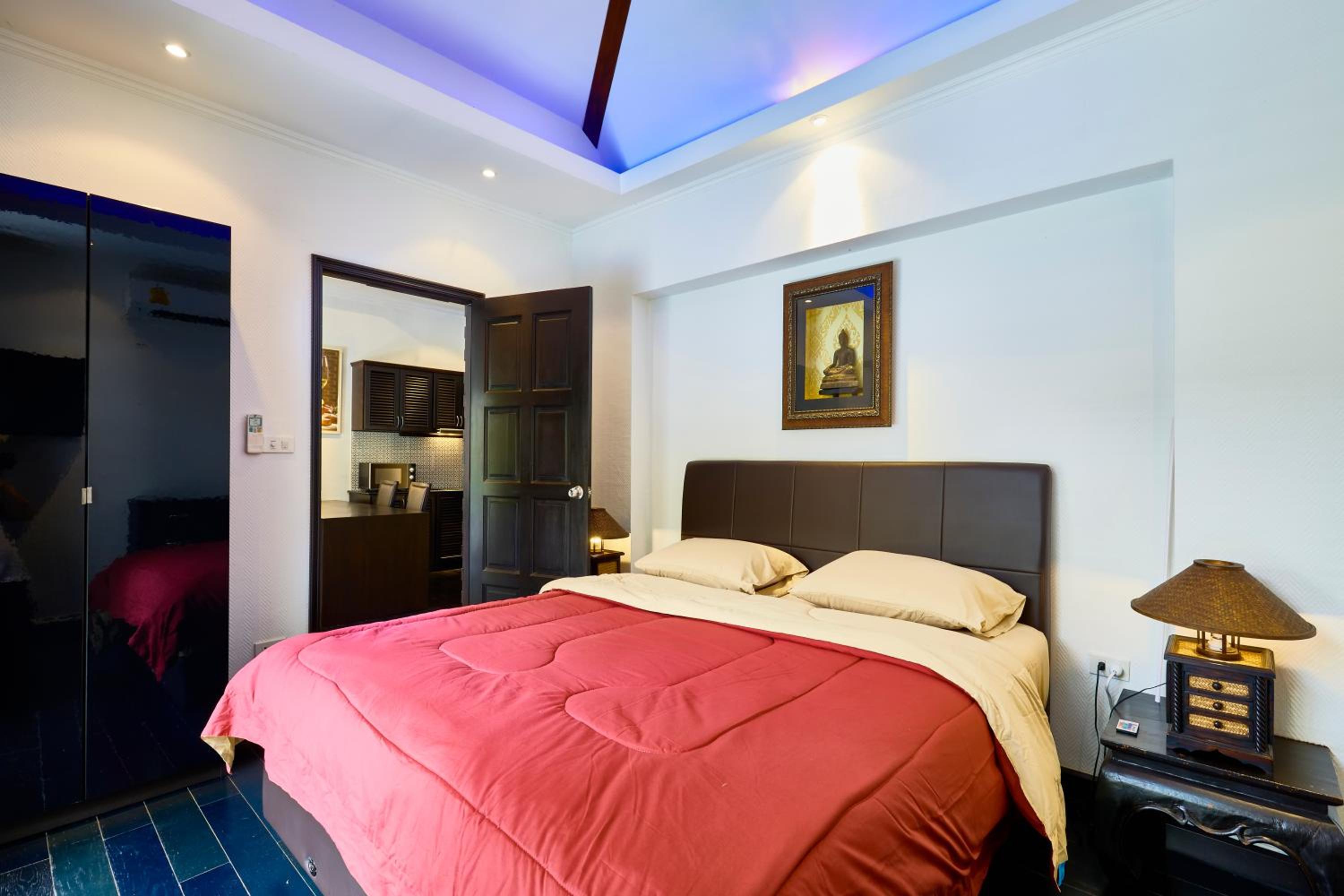 Villa photo 1
