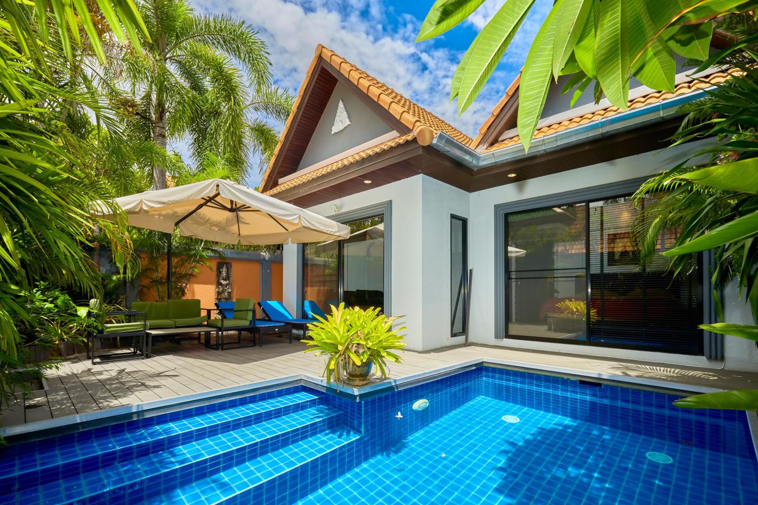 Villa photo 2