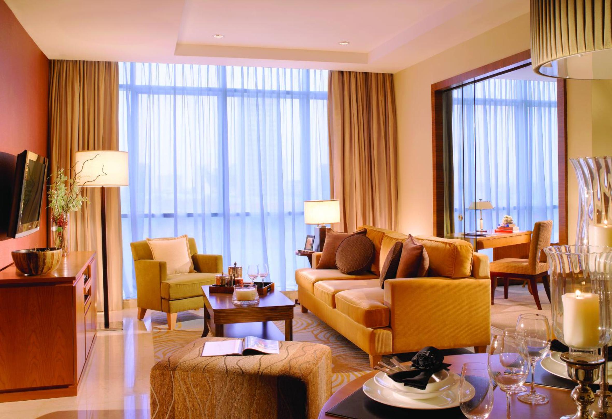 Executive One-Bedroom Apartment Twin