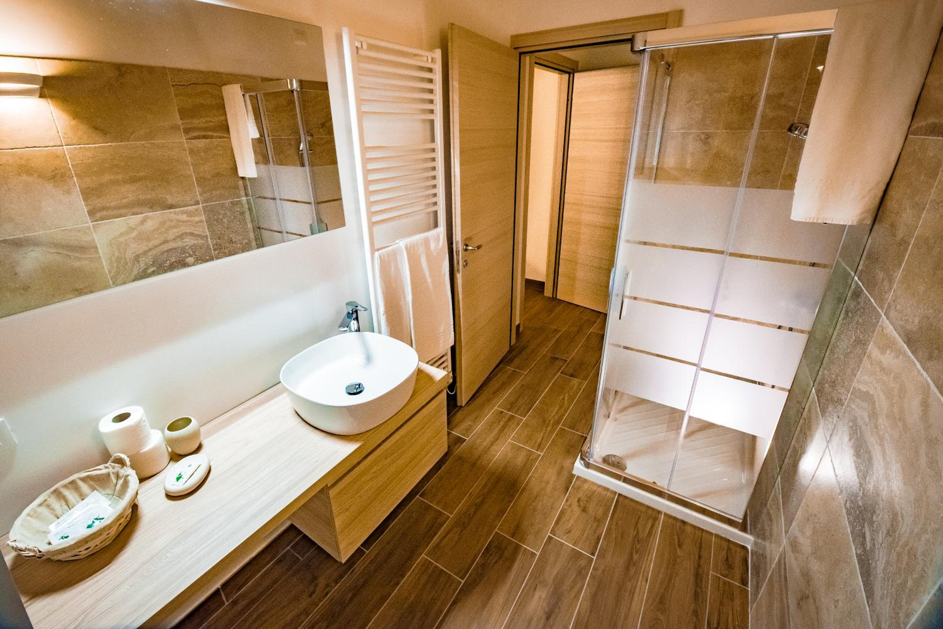 One-Bedroom Apartment (Margherita) - Photo 3