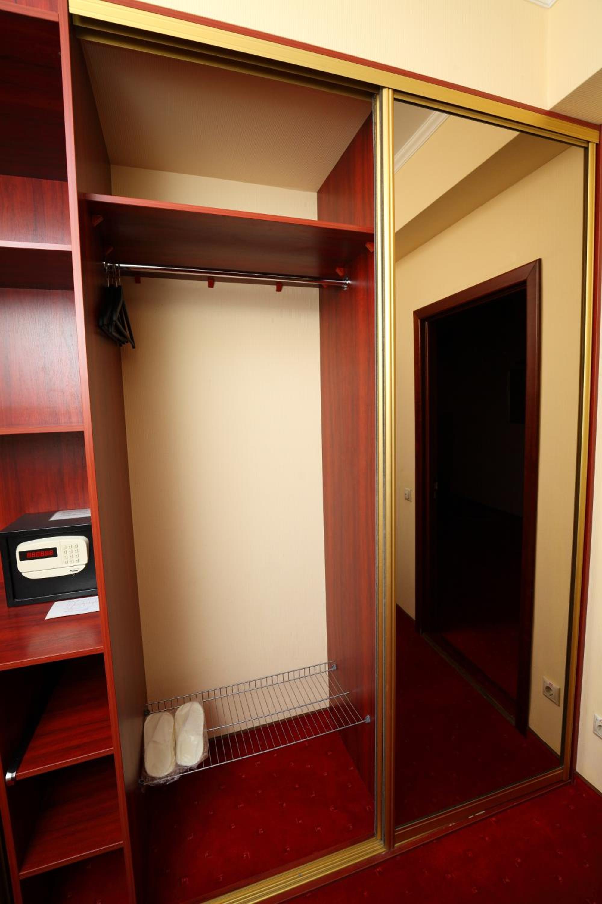 King Suite photo 3