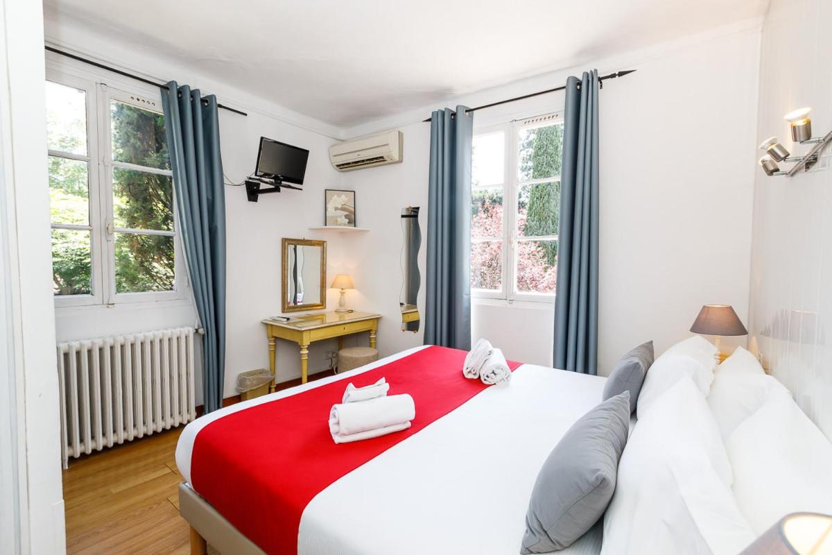 Standard Double Room - Photo 5