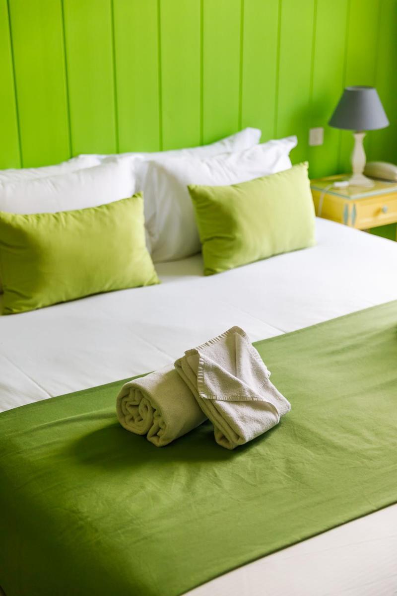 Triple Room (2 Adults + 1 Child) - Photo 4