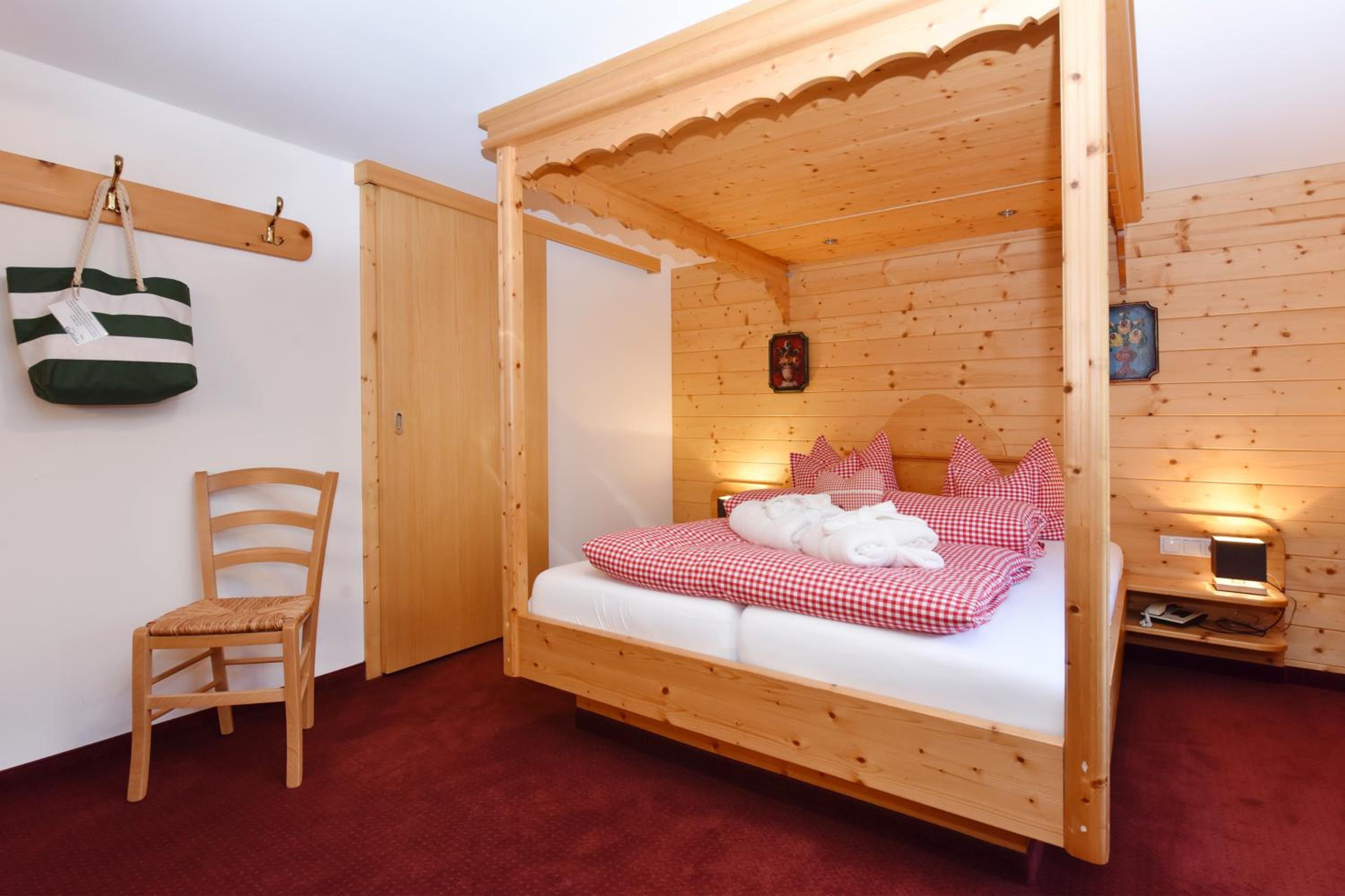 Family Suite with Balcony photo 2