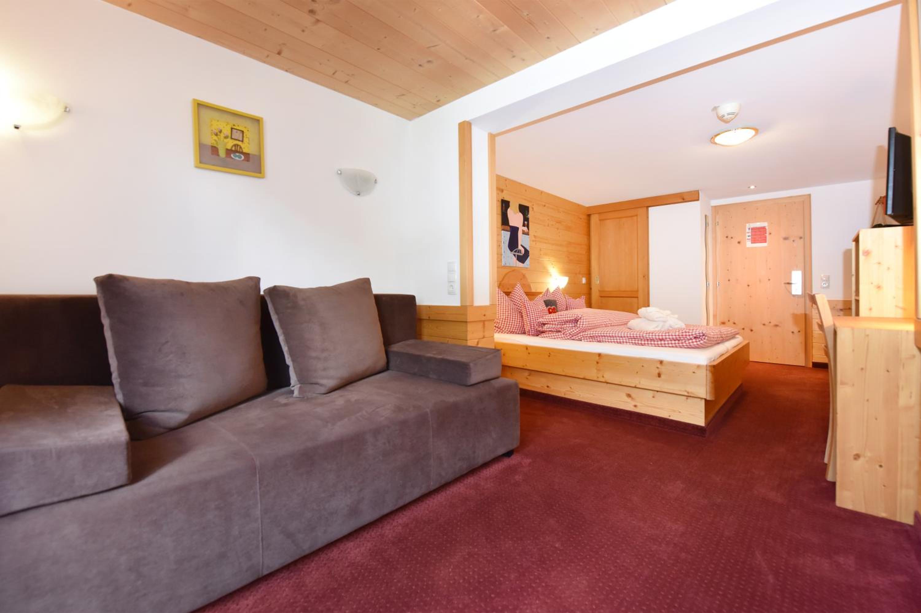 Family Suite with Balcony photo 3