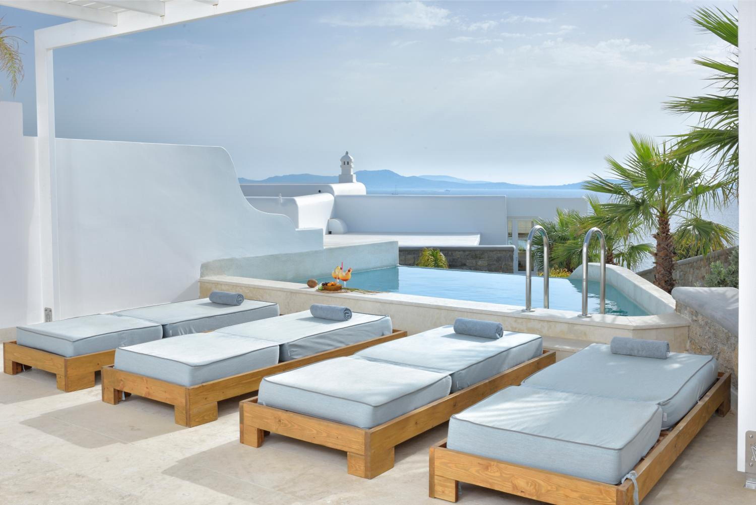 Anax Two-Bedroom Suite with Private Pool and Sea View photo 2