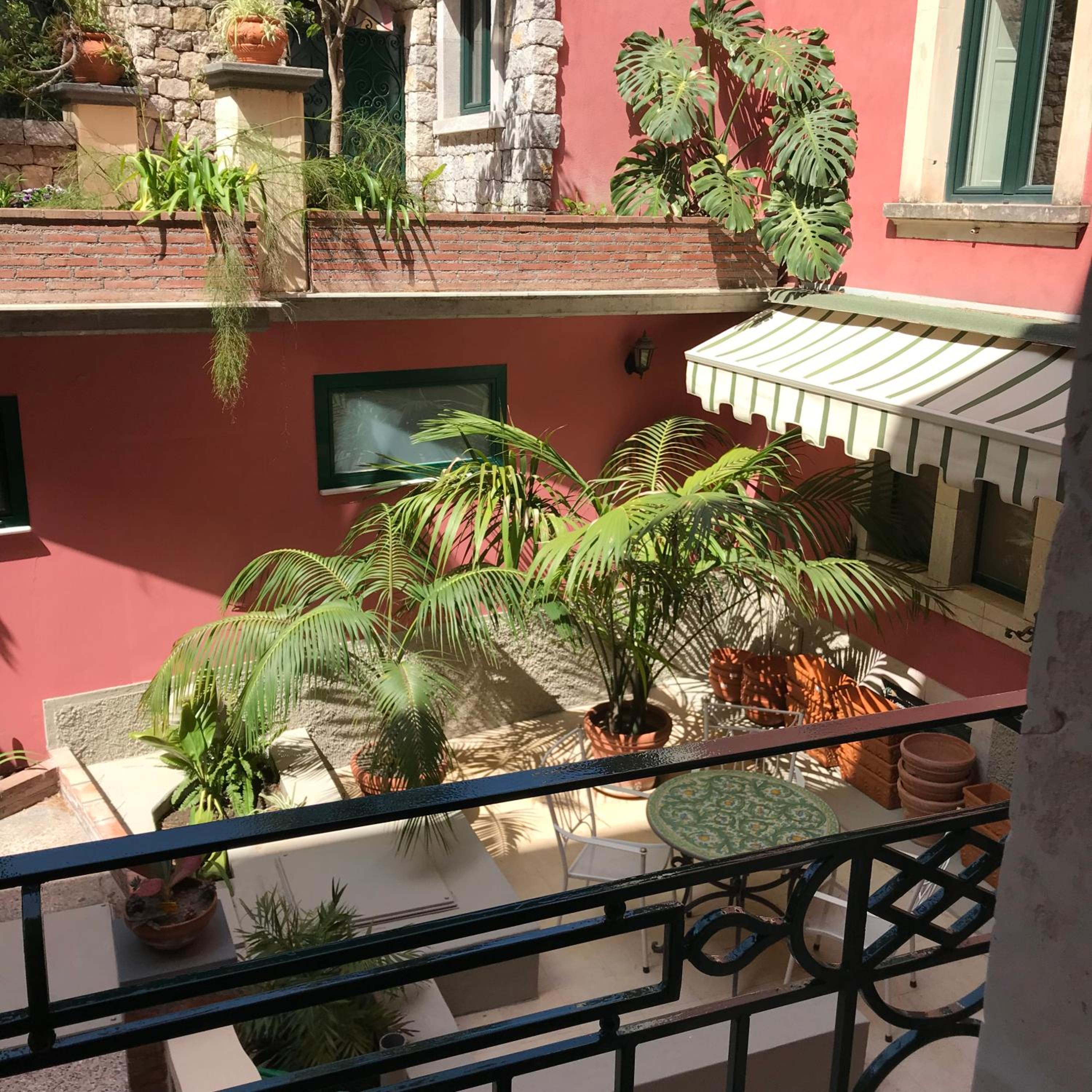 Atrium Double Room photo 3