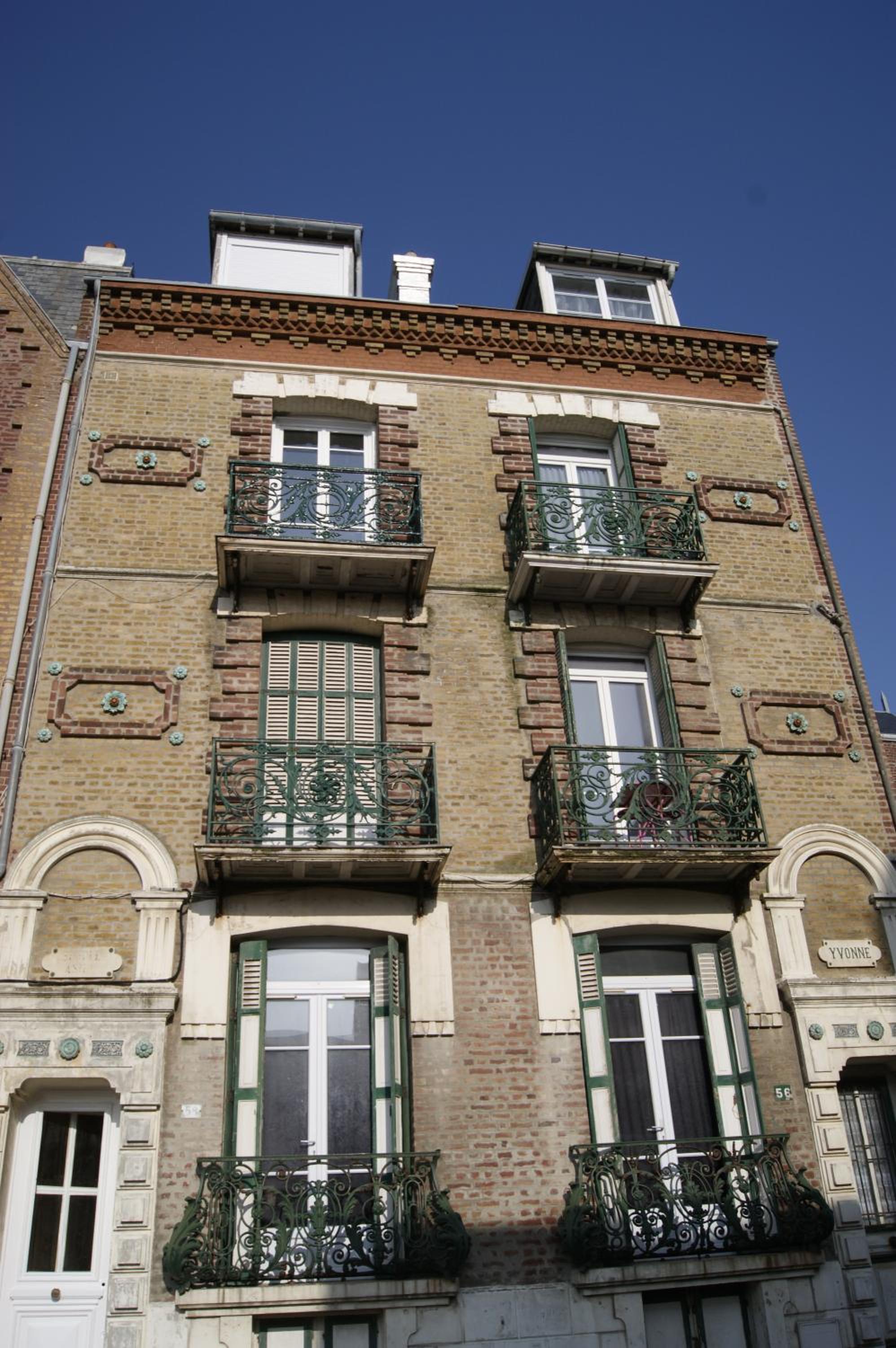Apartment with Balcony