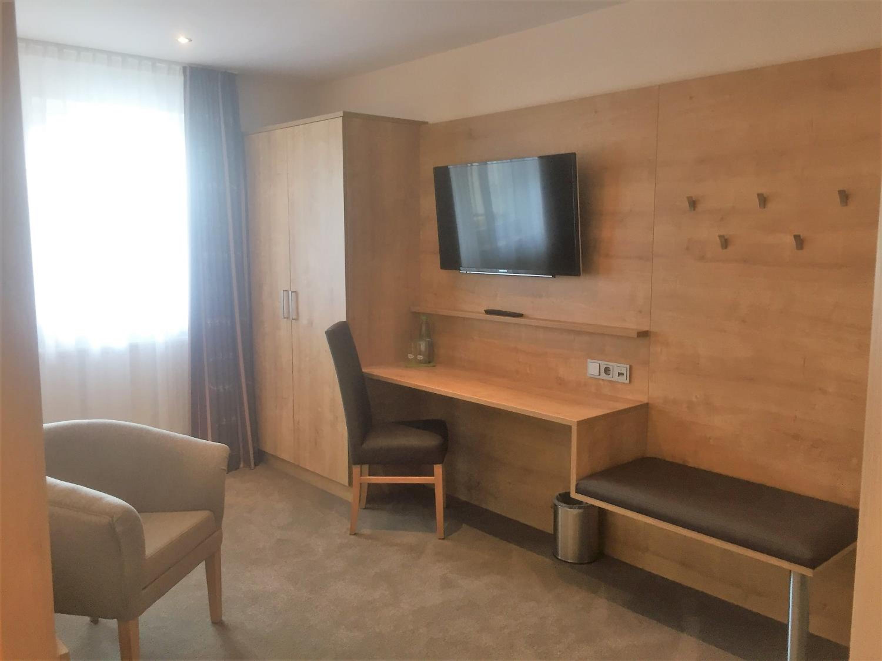 Single Room photo 3
