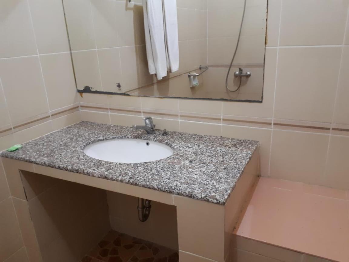 Deluxe Double or Twin Room - Photo 2