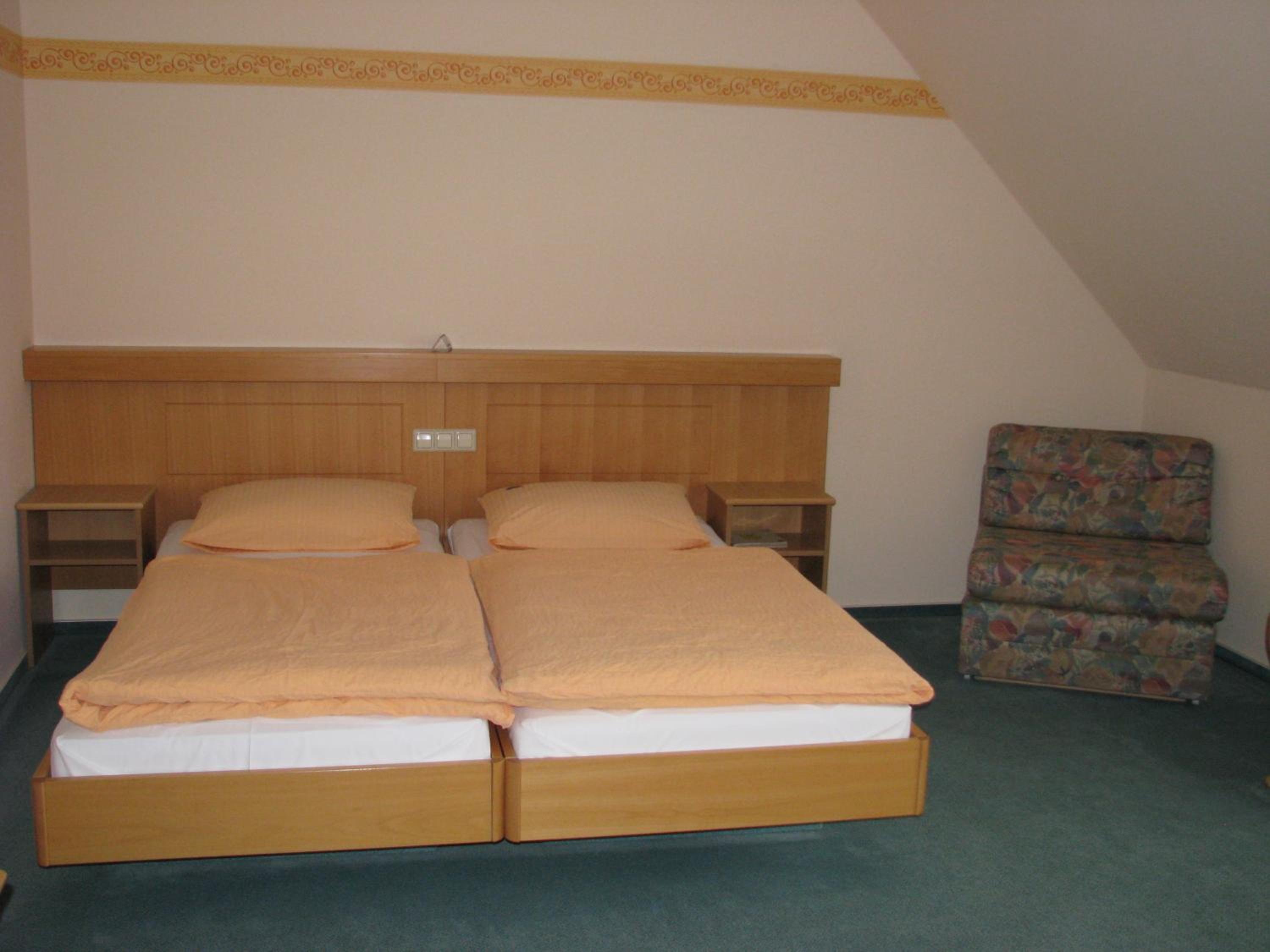 Economy Double or Twin Room photo 2