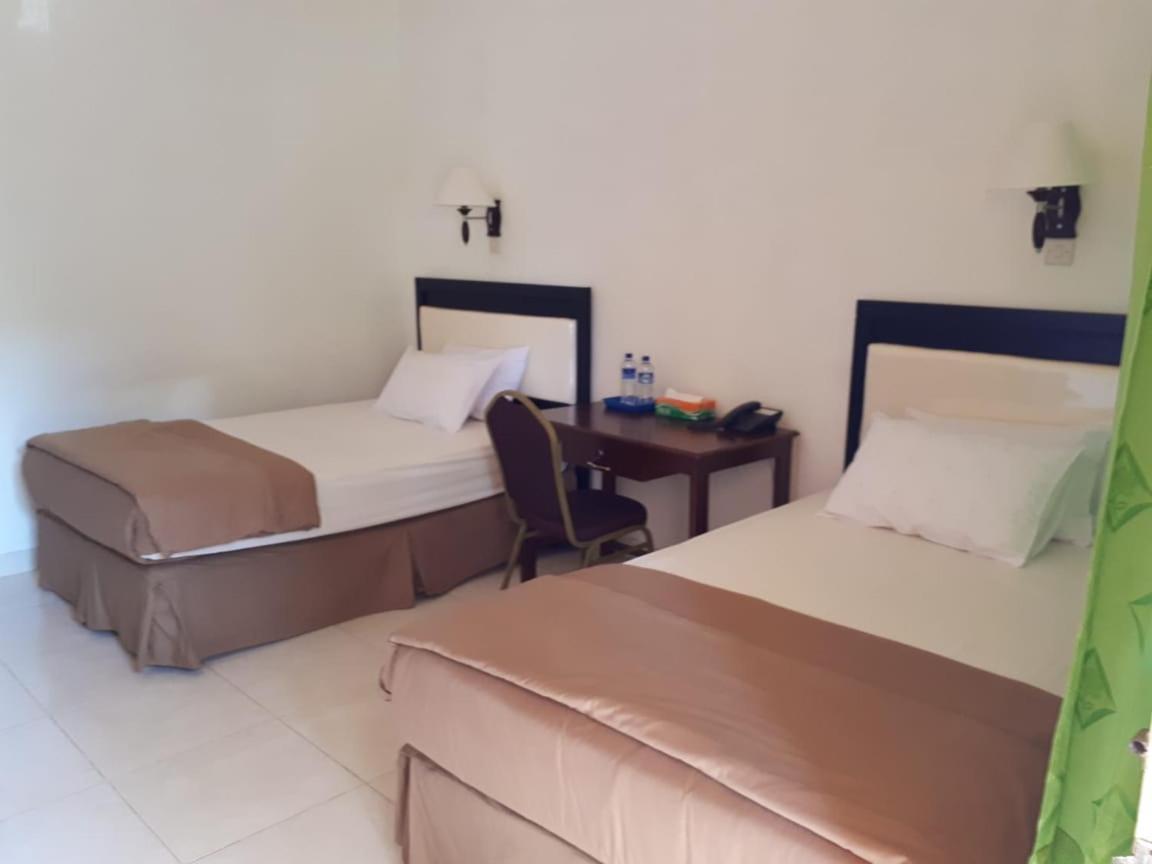 Deluxe Double or Twin Room - Photo 7