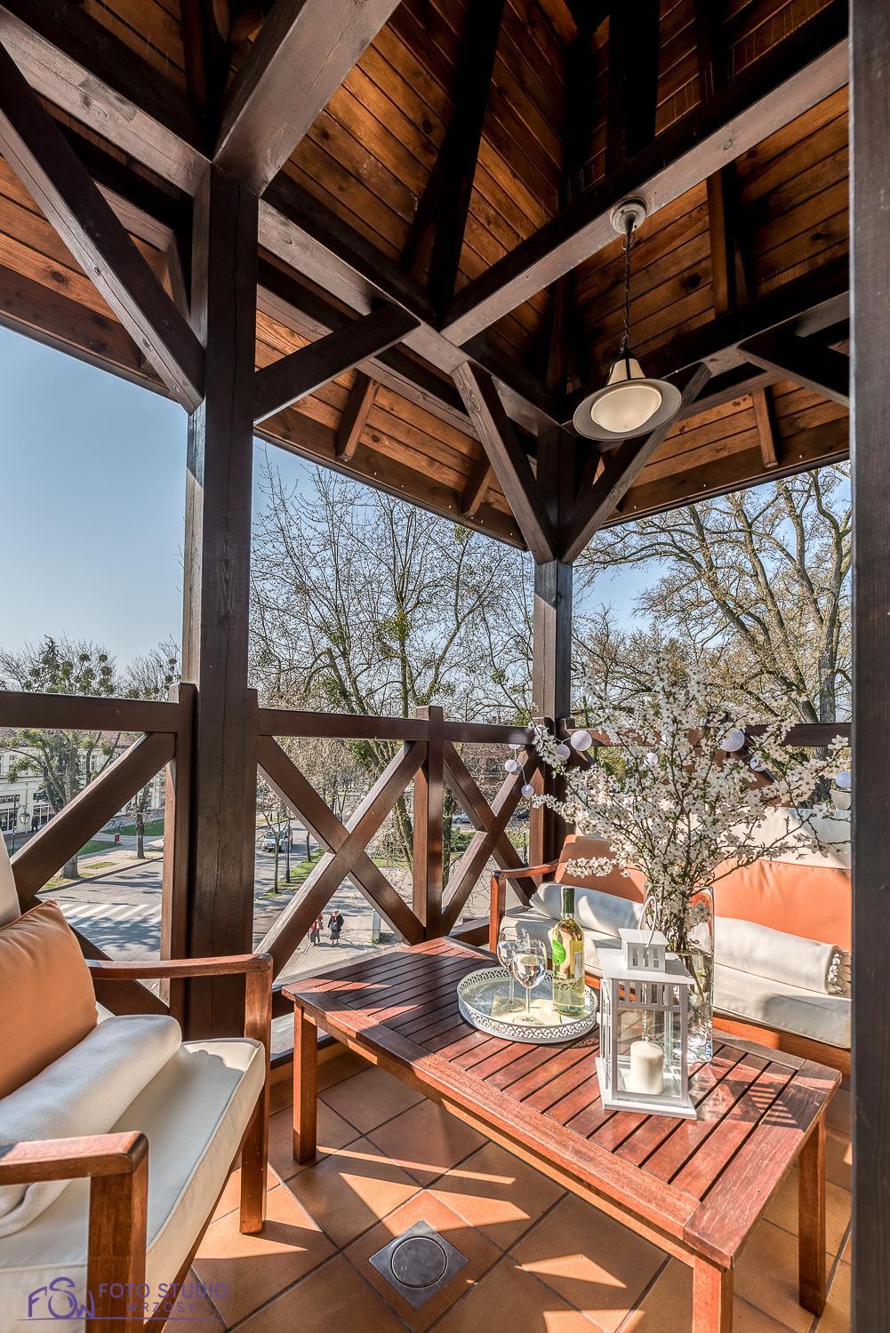 Apartment with Balcony