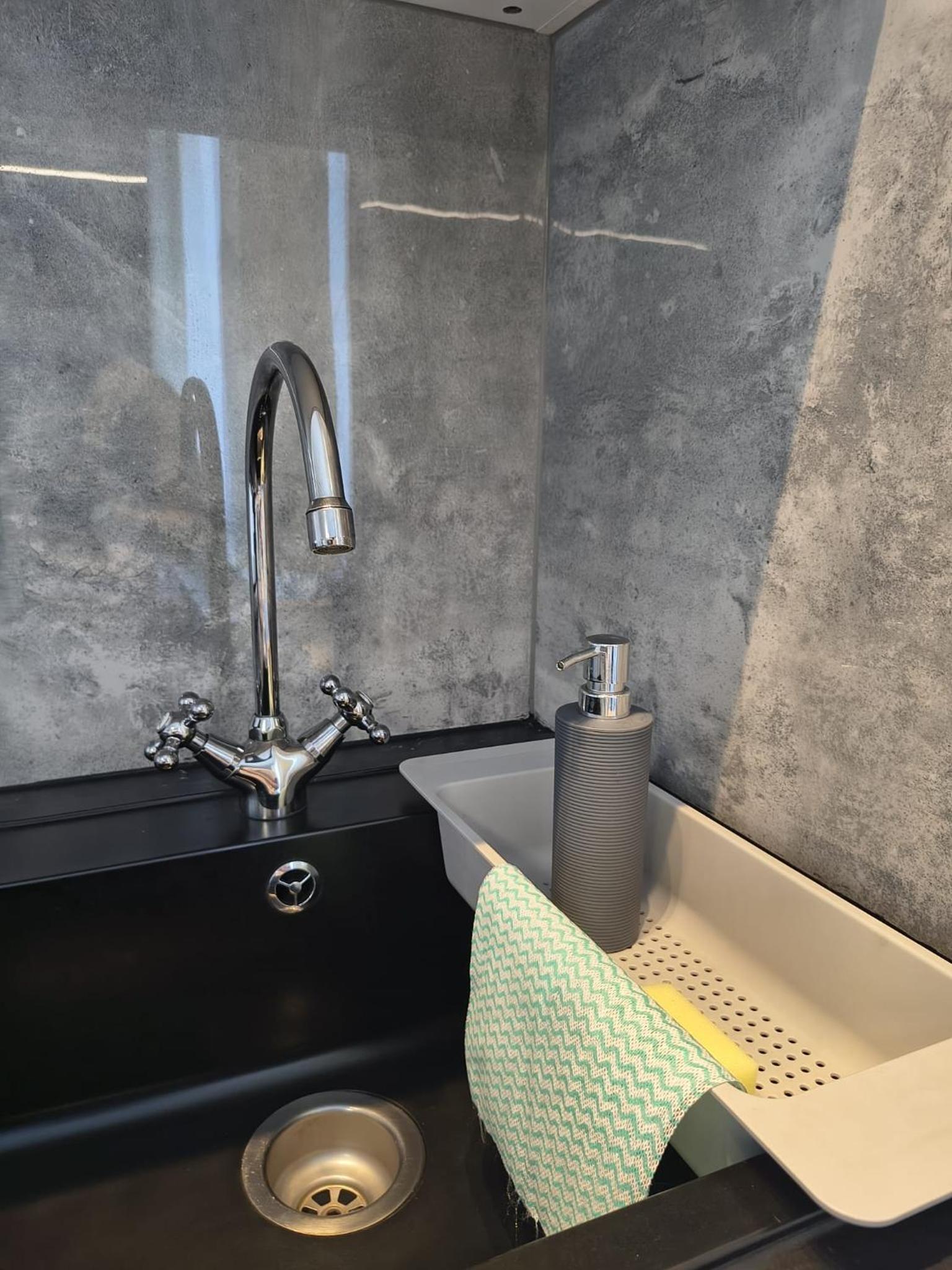 Comfort Triple Room with Shower
