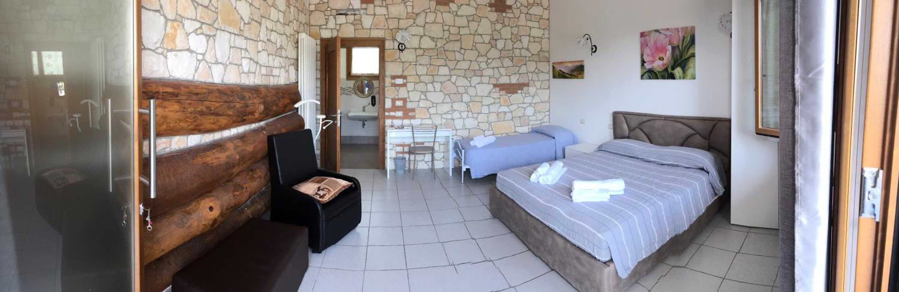 Double or Twin Room - Disability Access - Photo 3