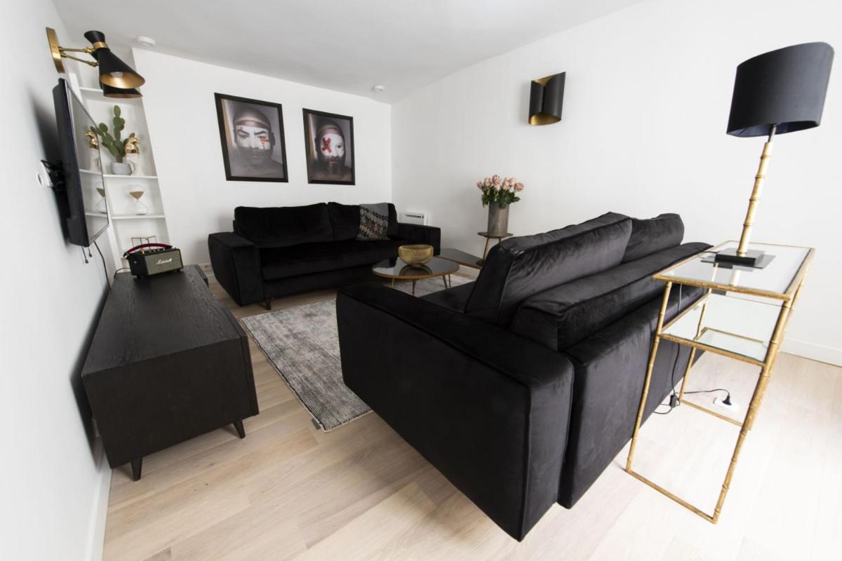 Three-Bedroom Apartment photo 1