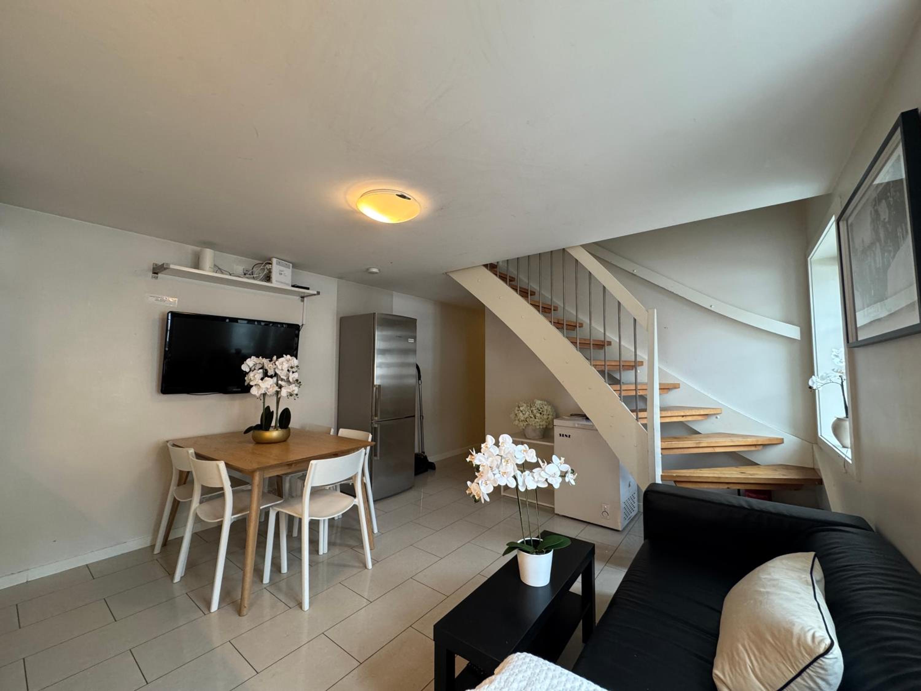Apartment with Garden View