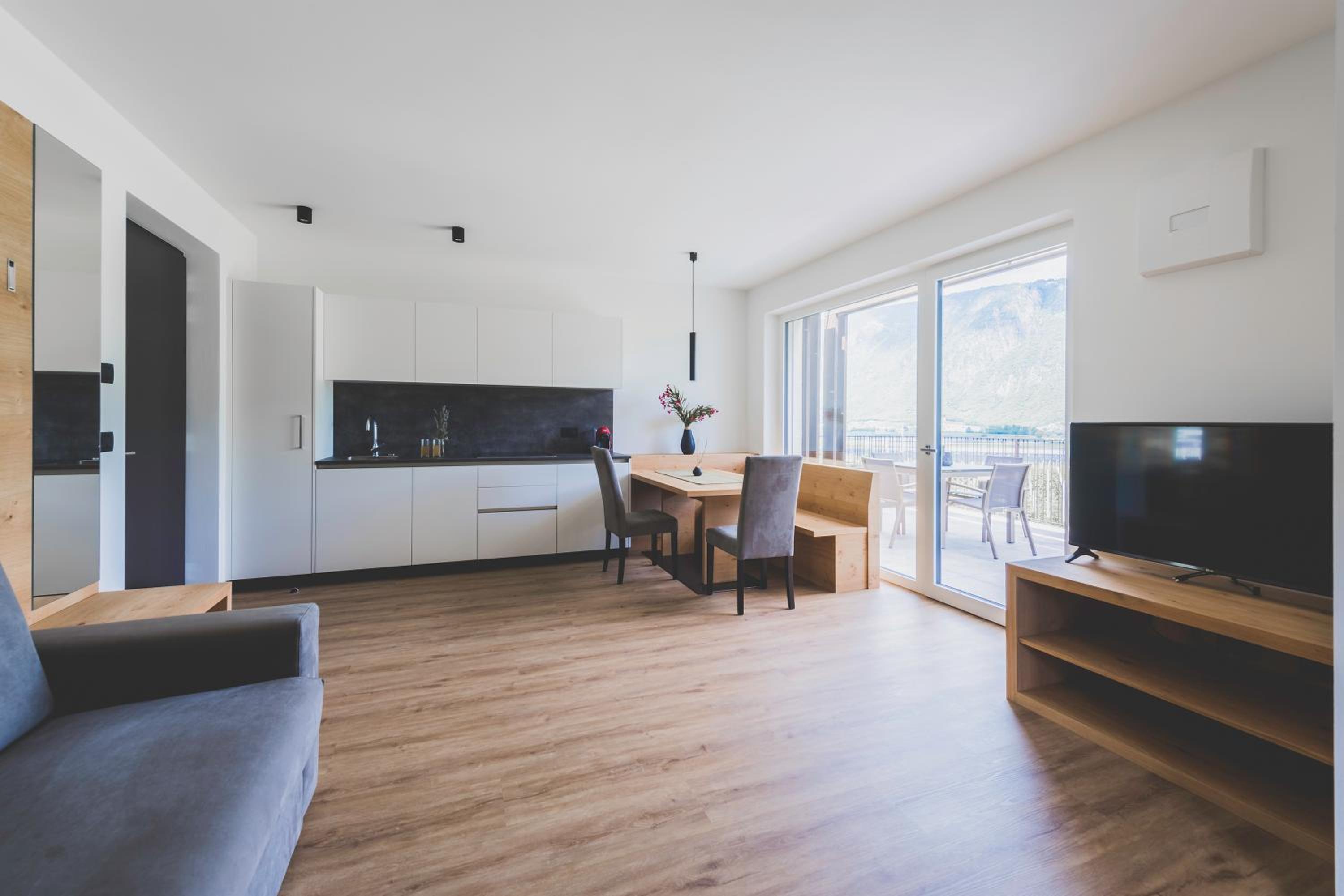 Apartment with Terrace photo 3