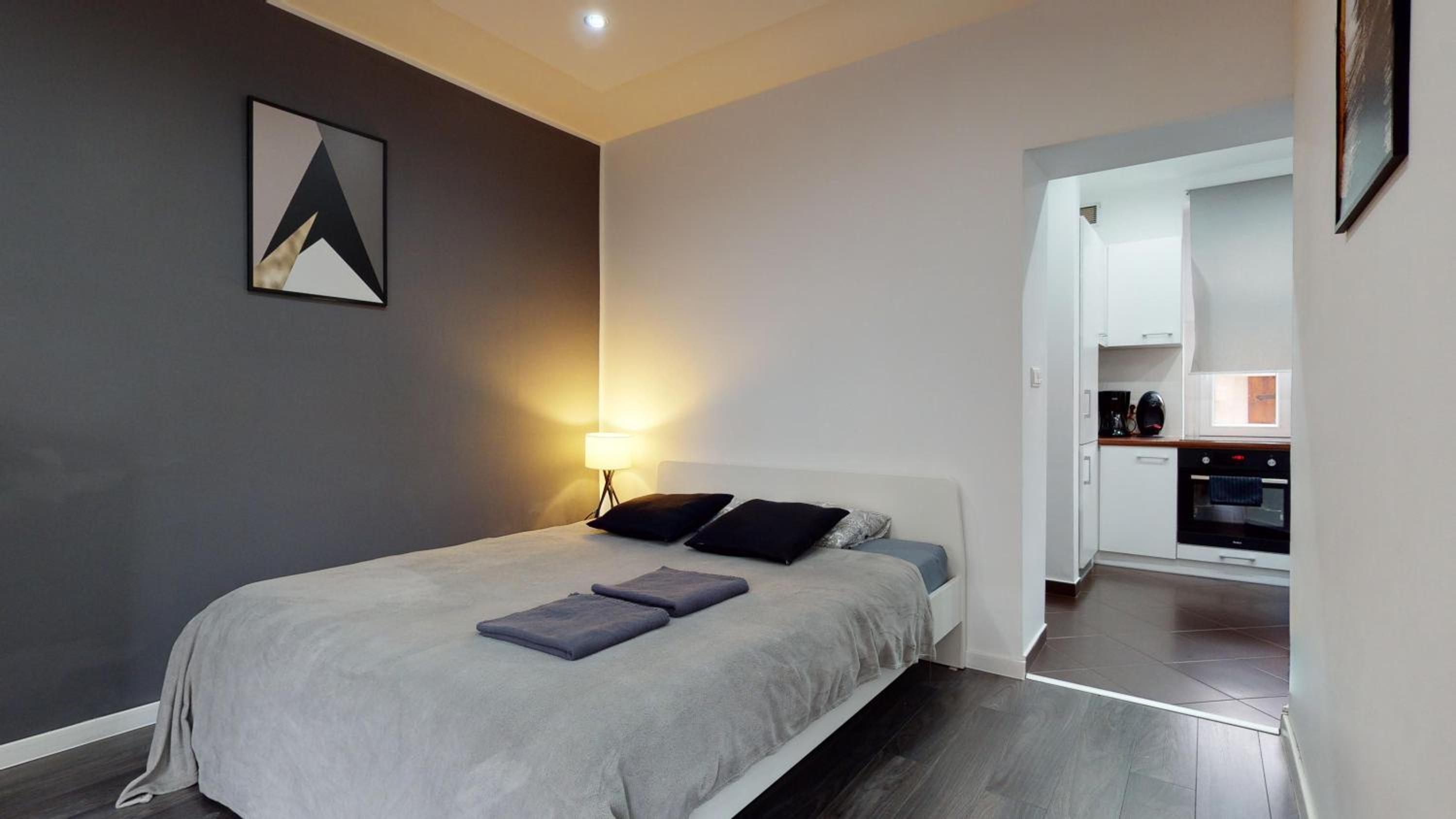 Studio Apartment