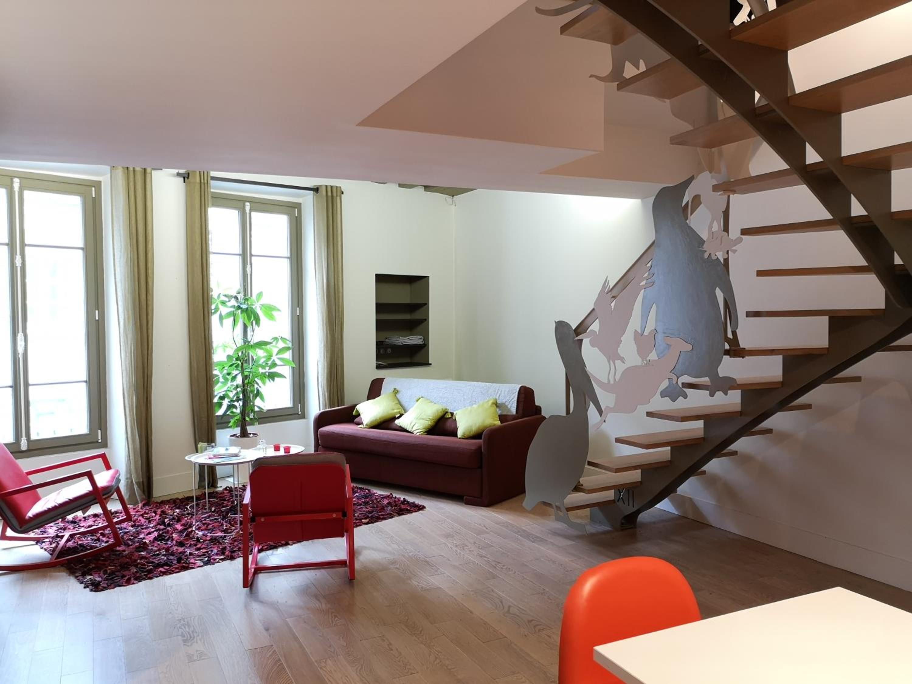 Three-Bedroom Apartment photo 2