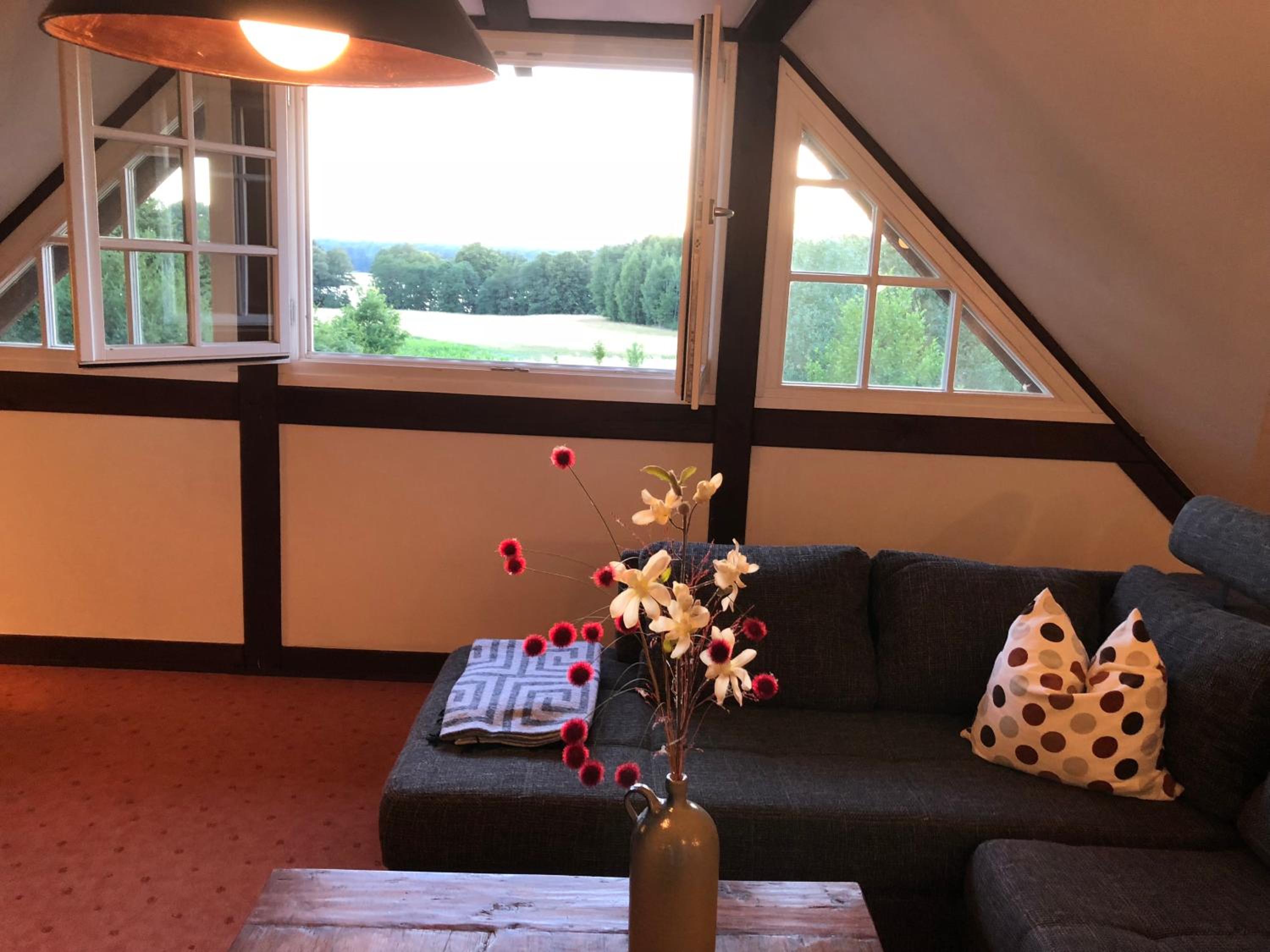 Apartment photo 2