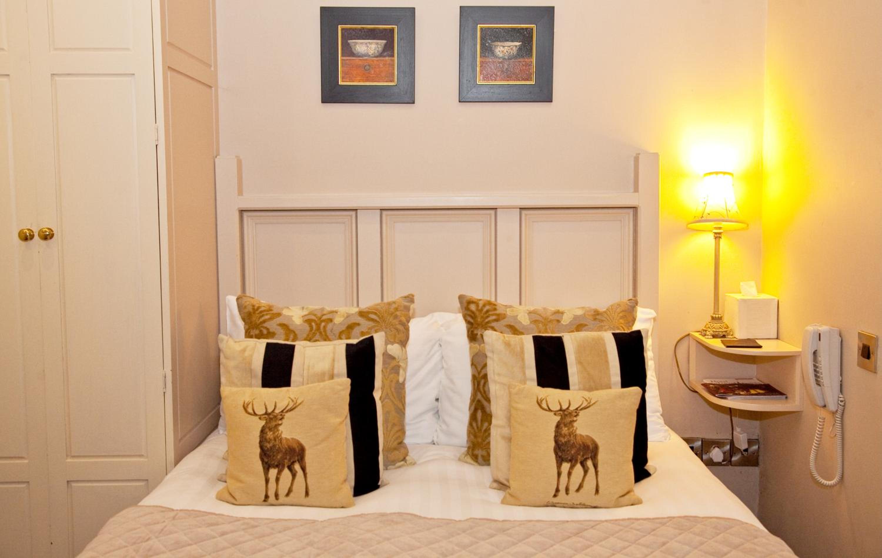 Standard Double Room photo 2