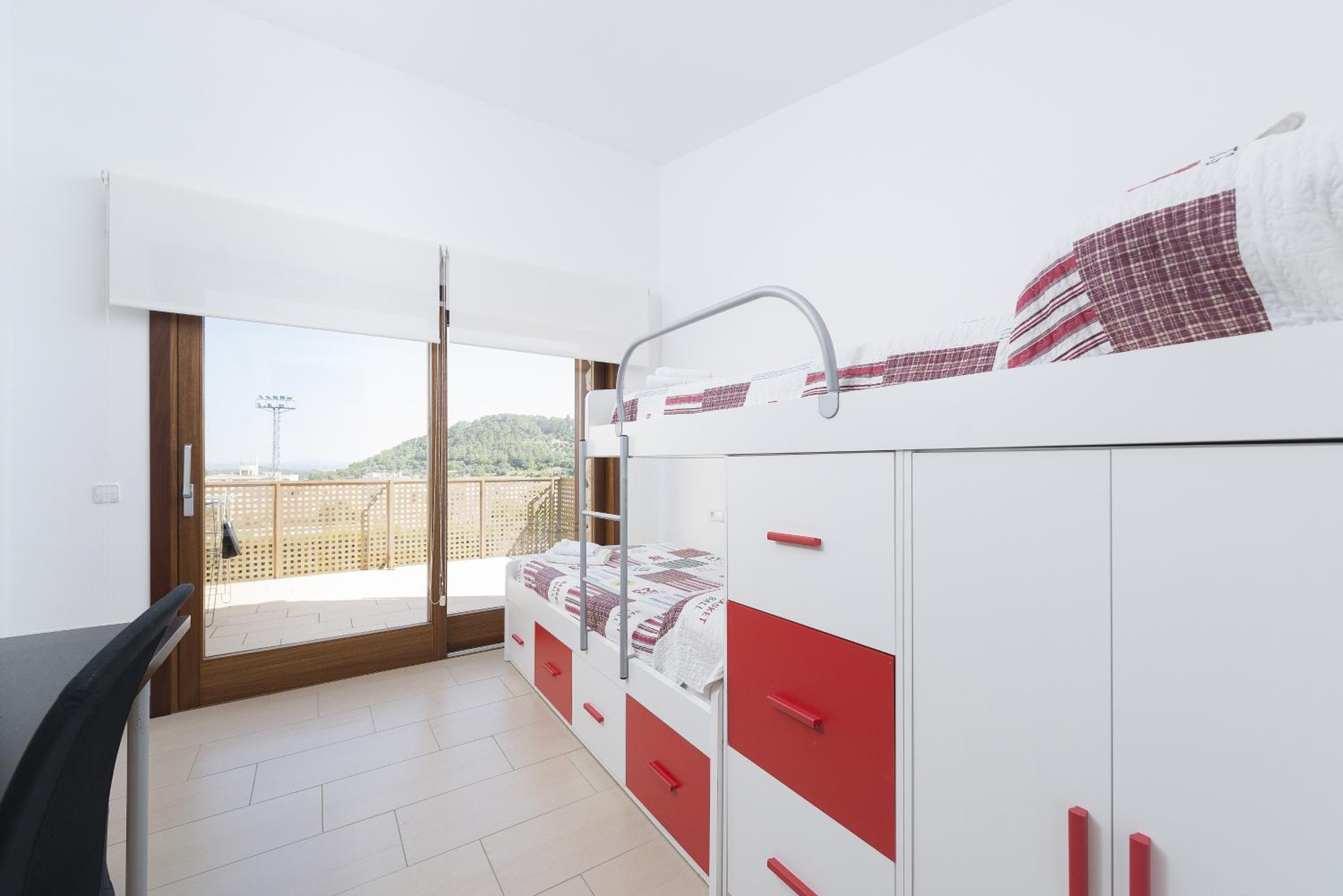 Villa de Cuatro Habitaciones
