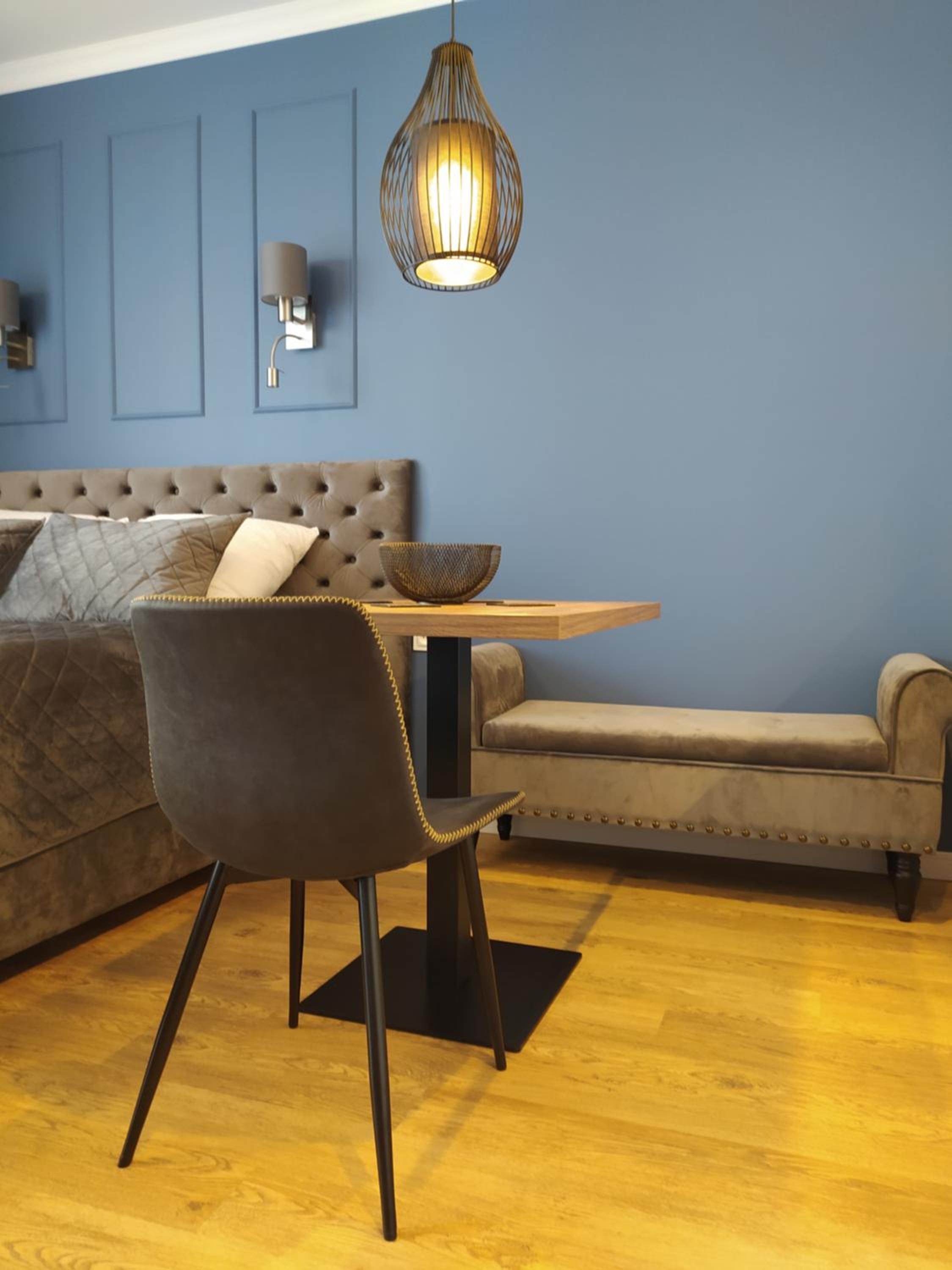 King Studio with Sofa Bed