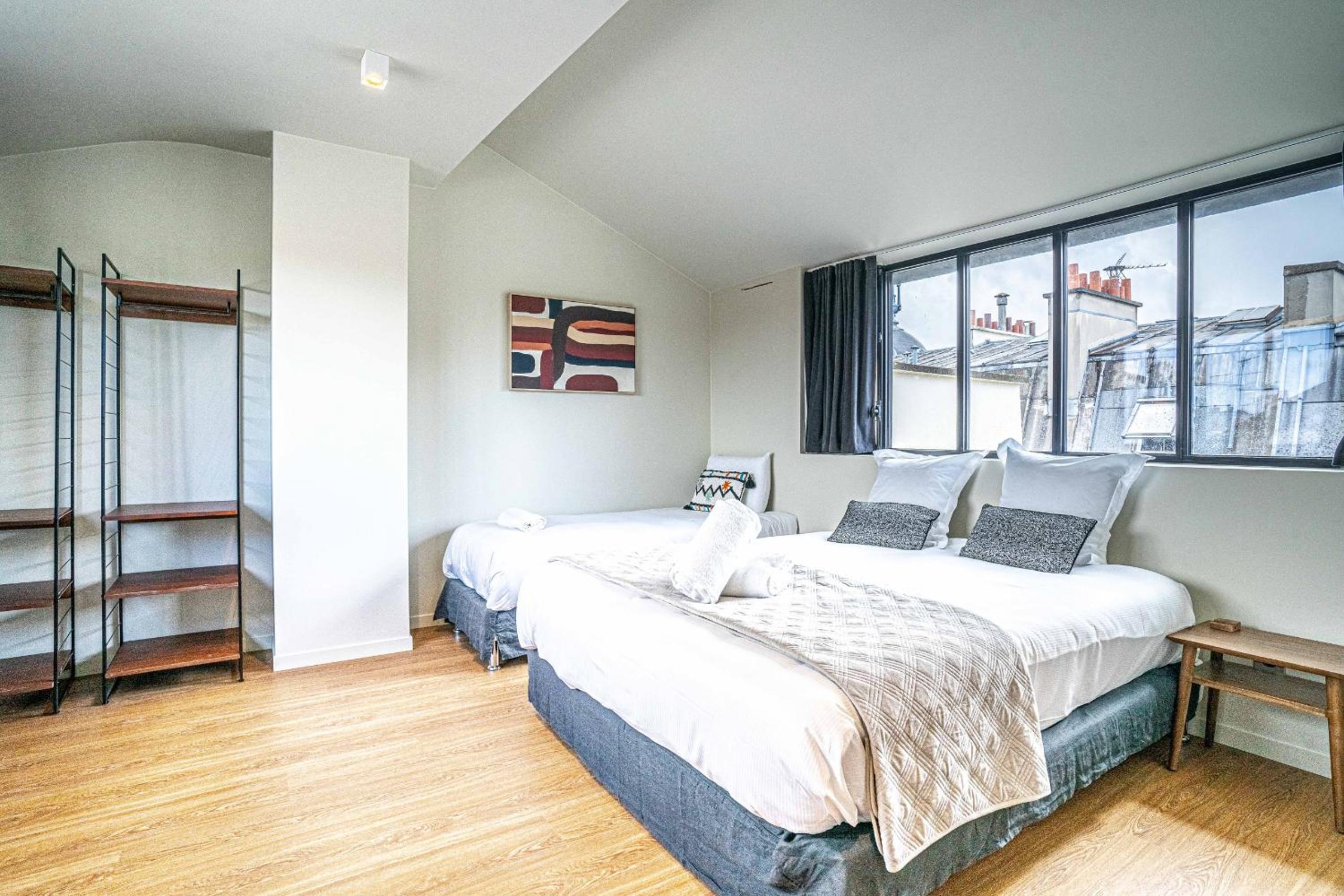 Apartment photo 2