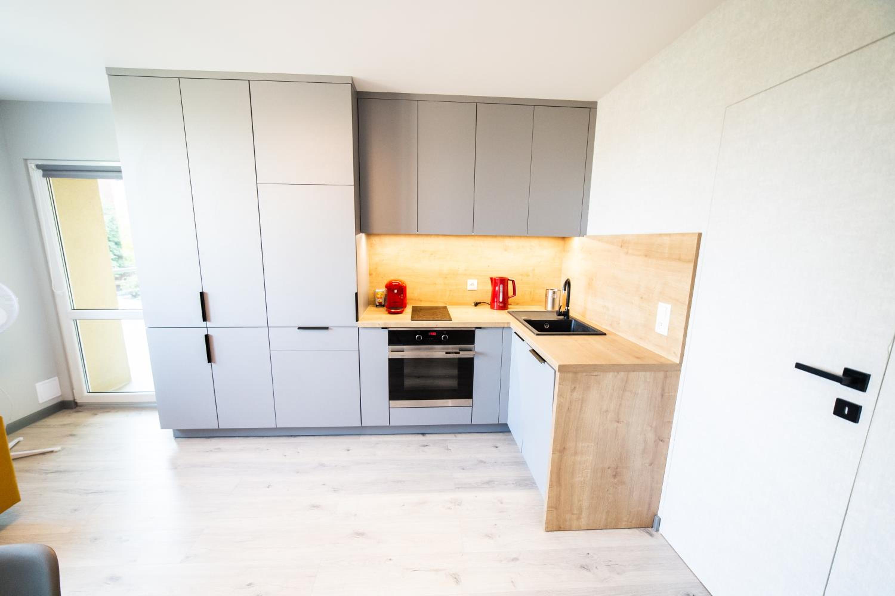 One-Bedroom Apartment