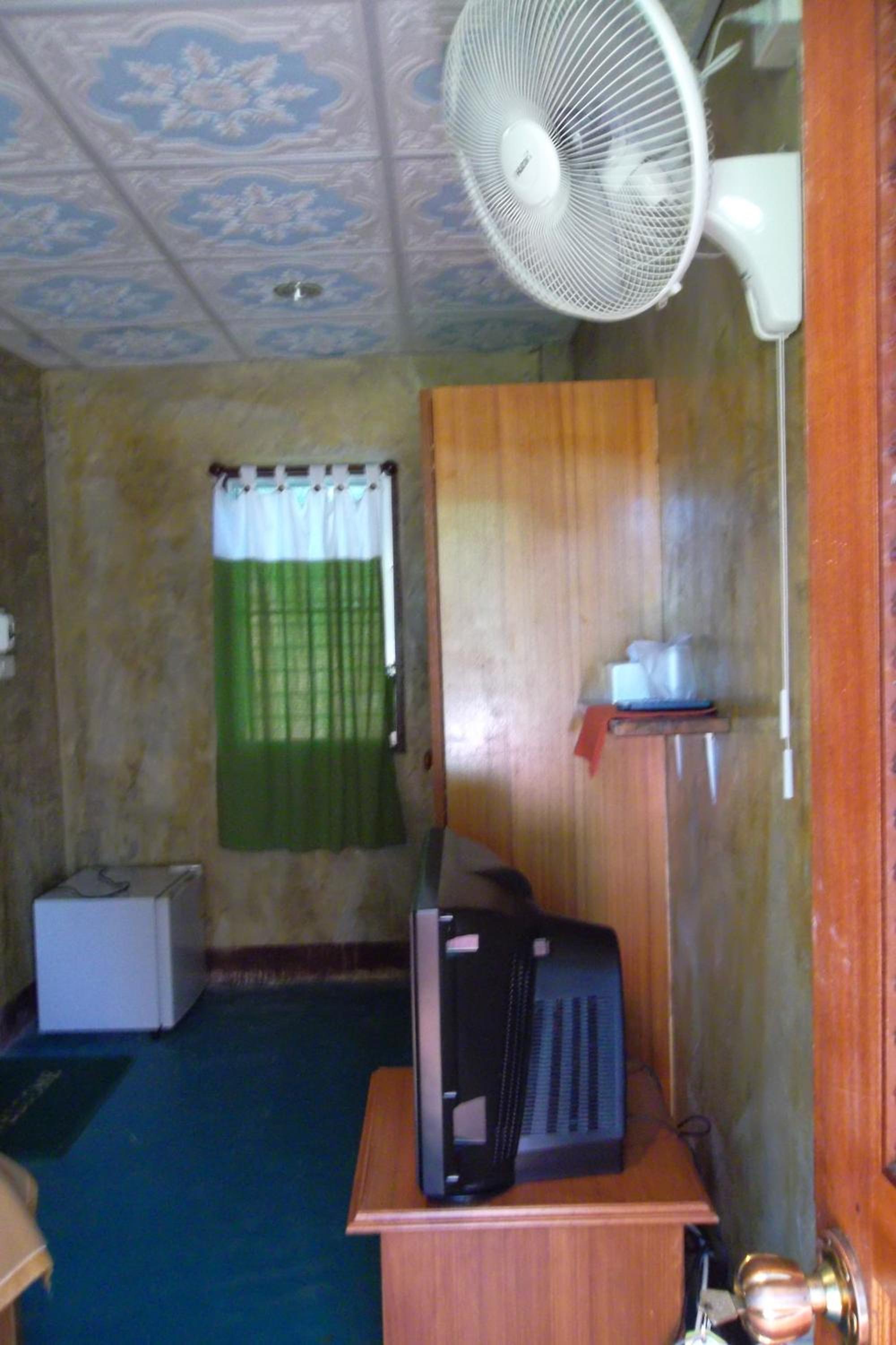 Bungalow With Fan