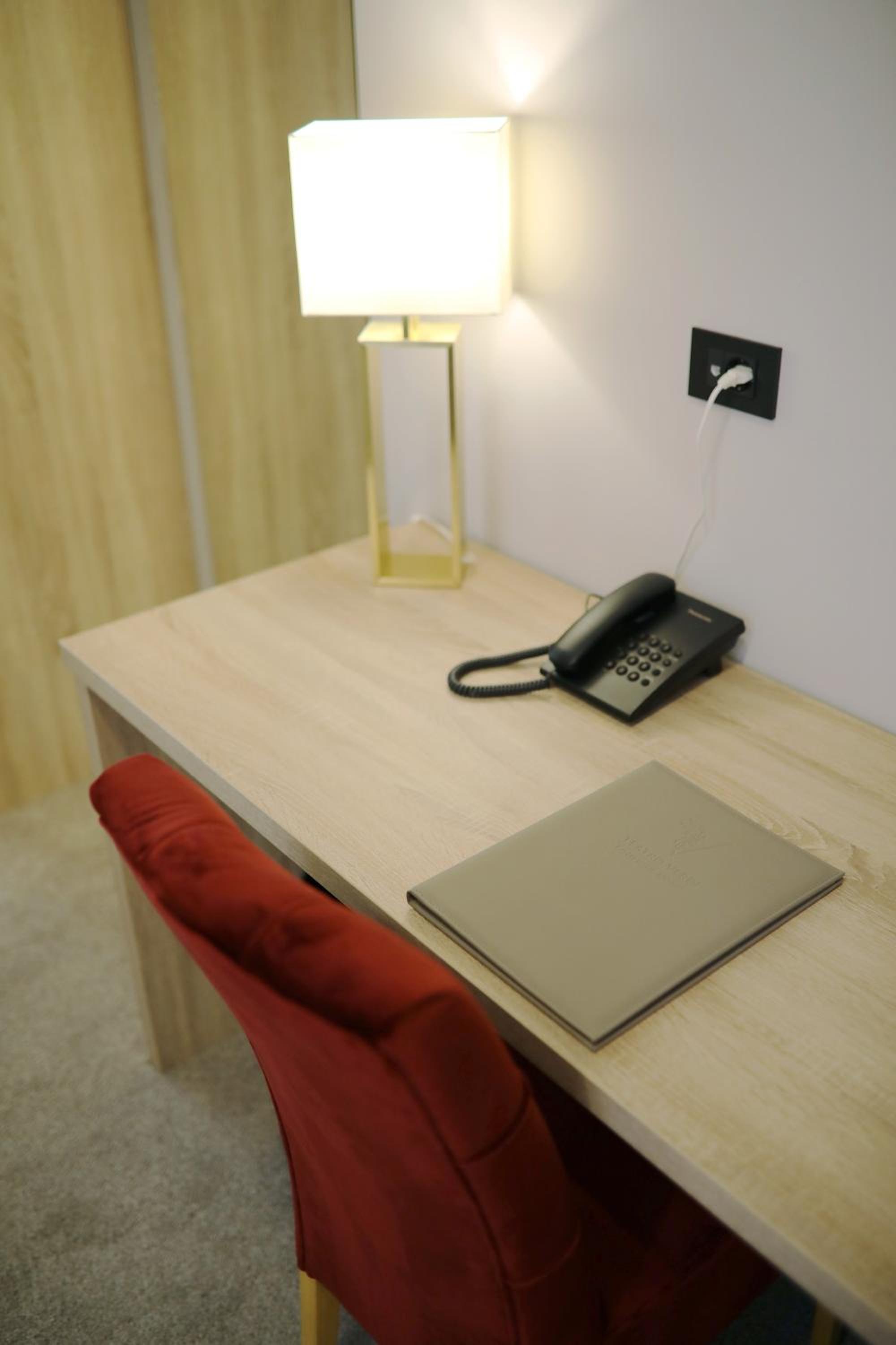 Standard Double or Twin Room photo 1