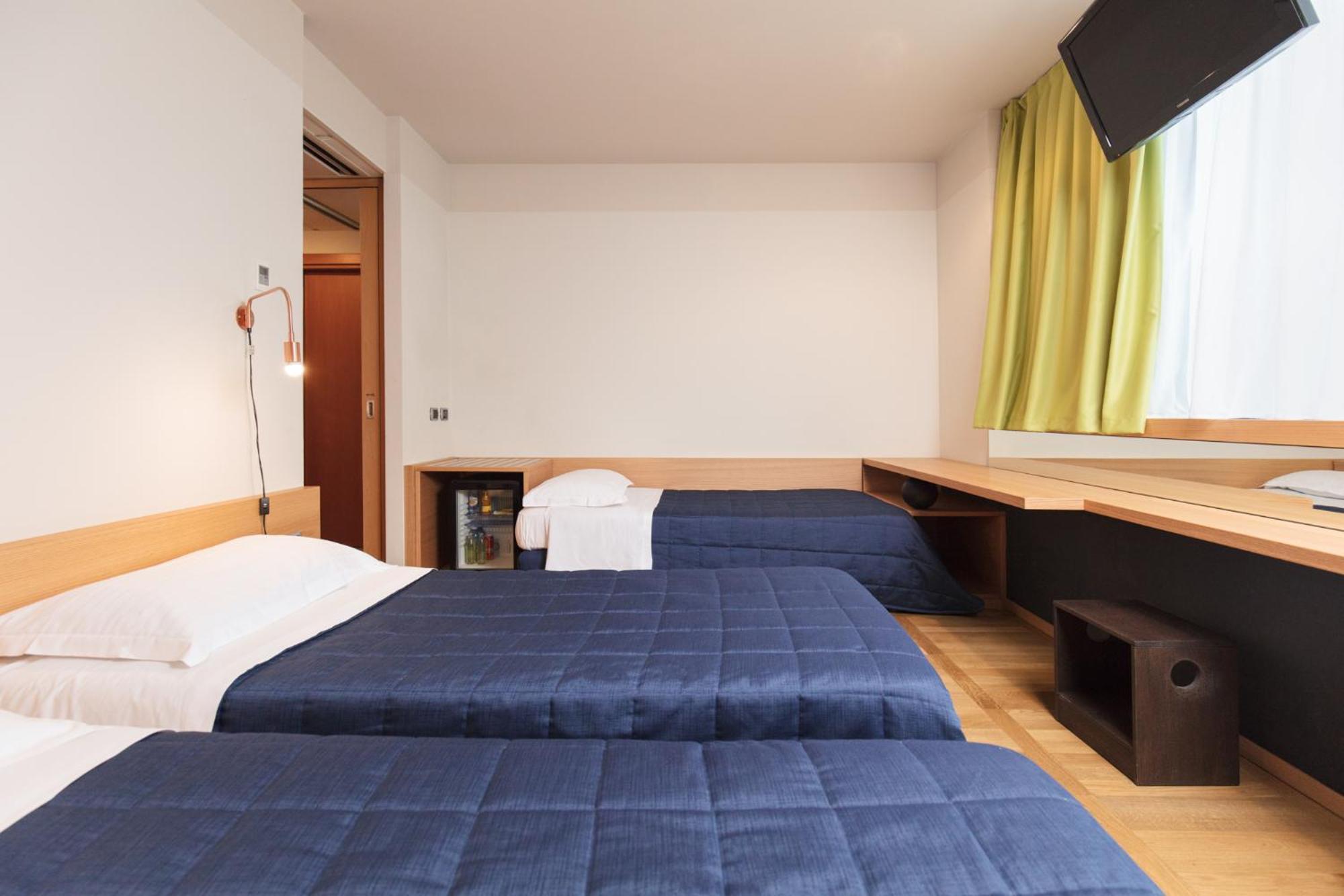 Superior Triple Room - Photo 2