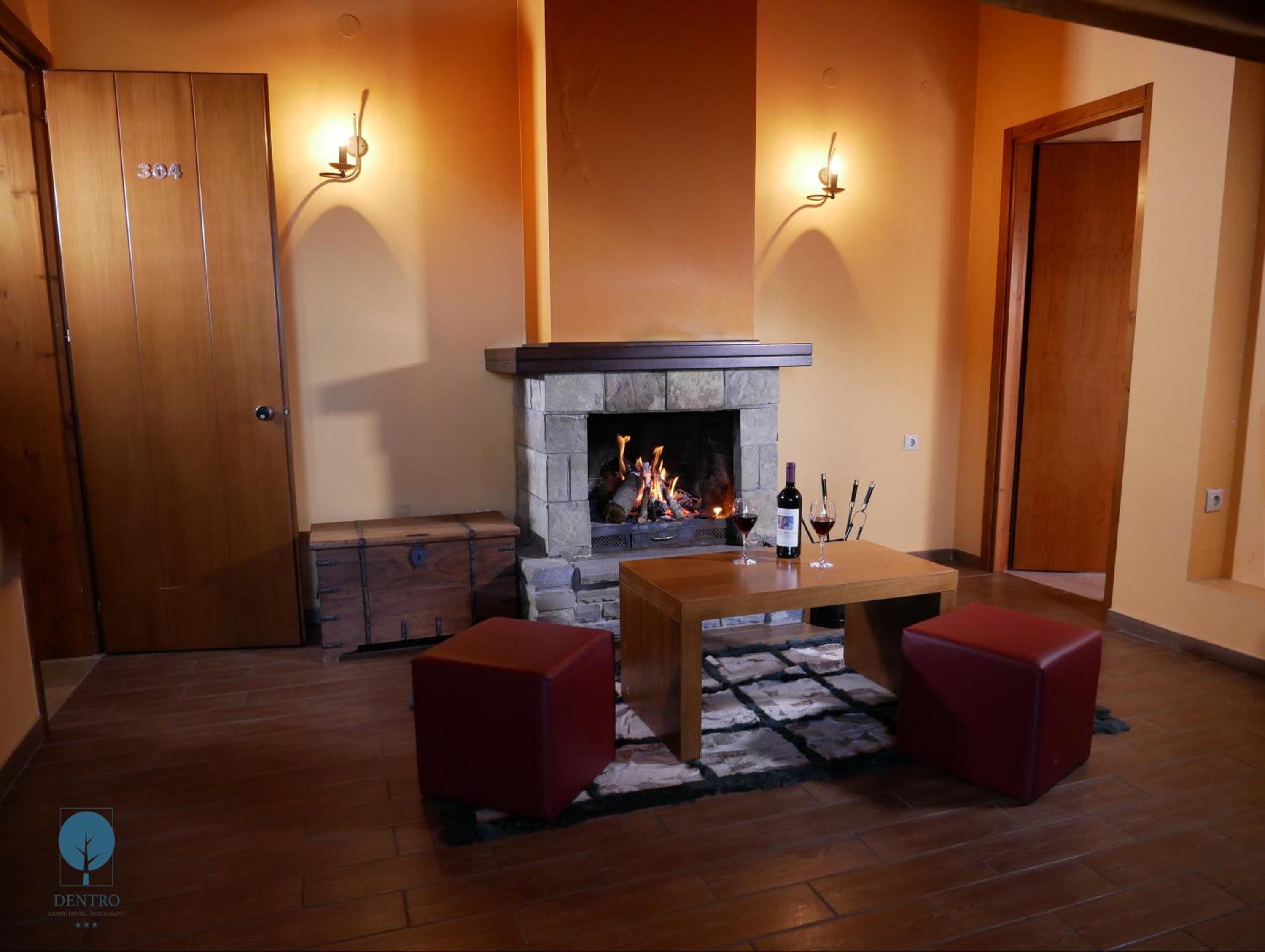 Deluxe Junior Suite - Photo 2