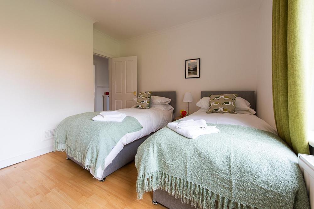 Apartment photo 2