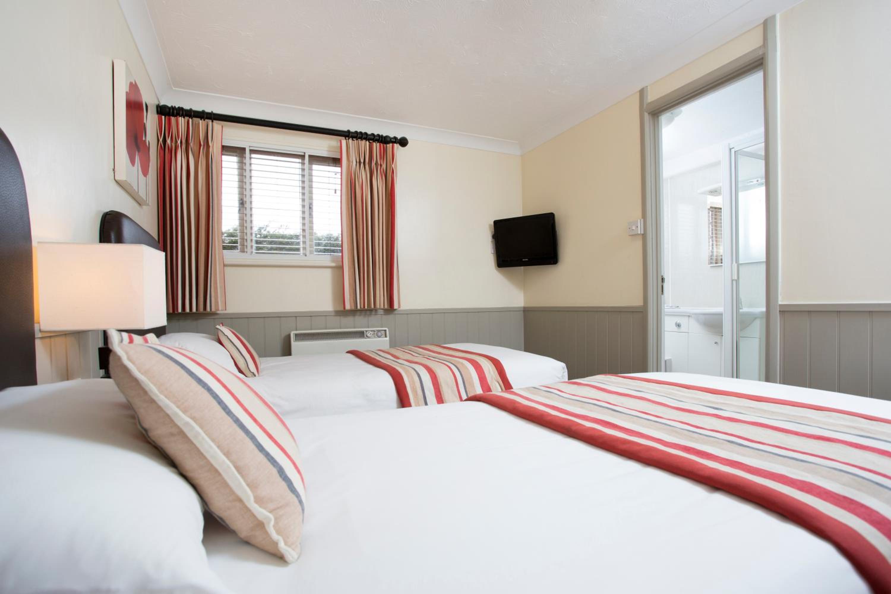 Standard Twin Room