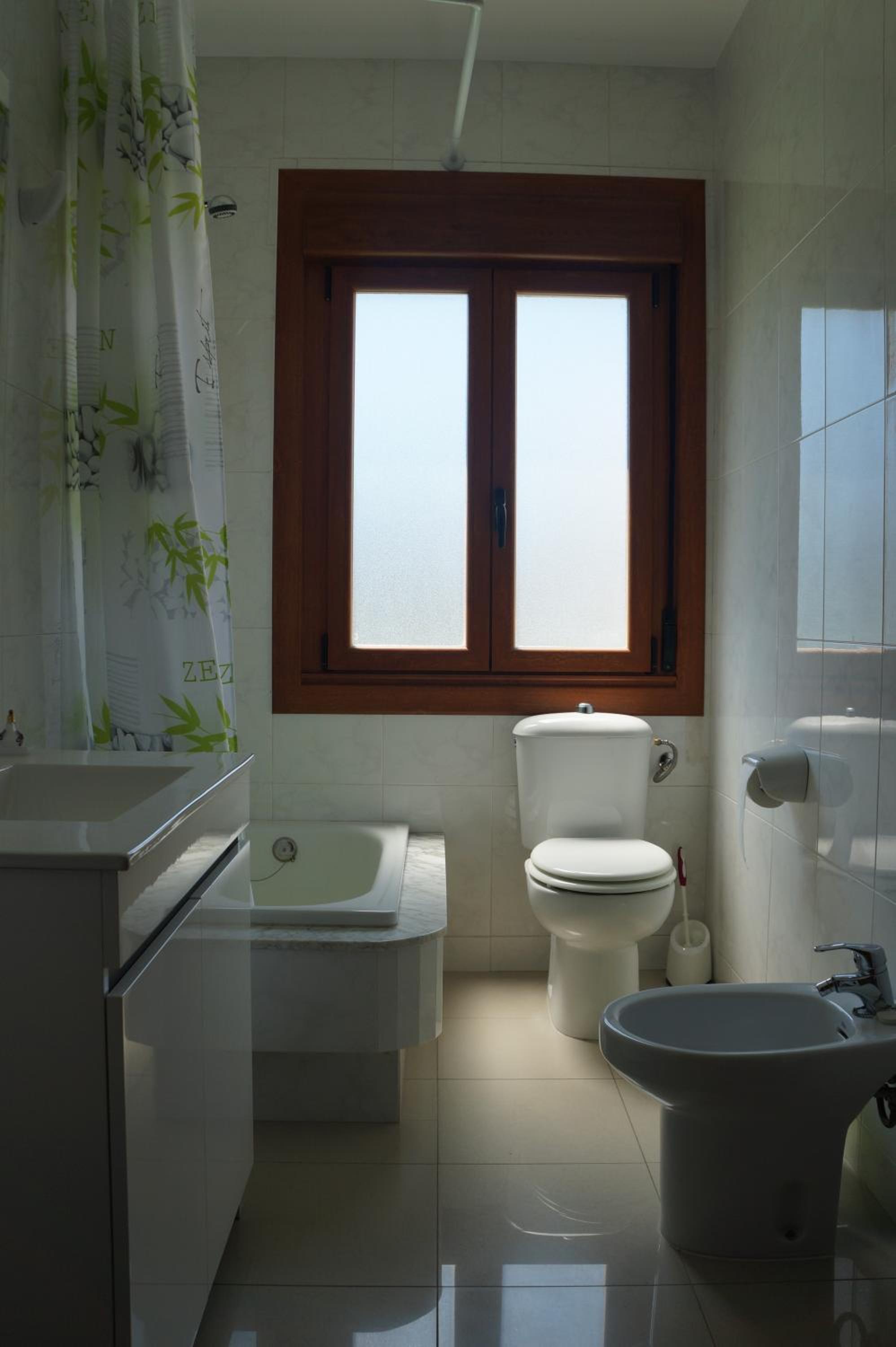 Four-Bedroom House - Photo 14