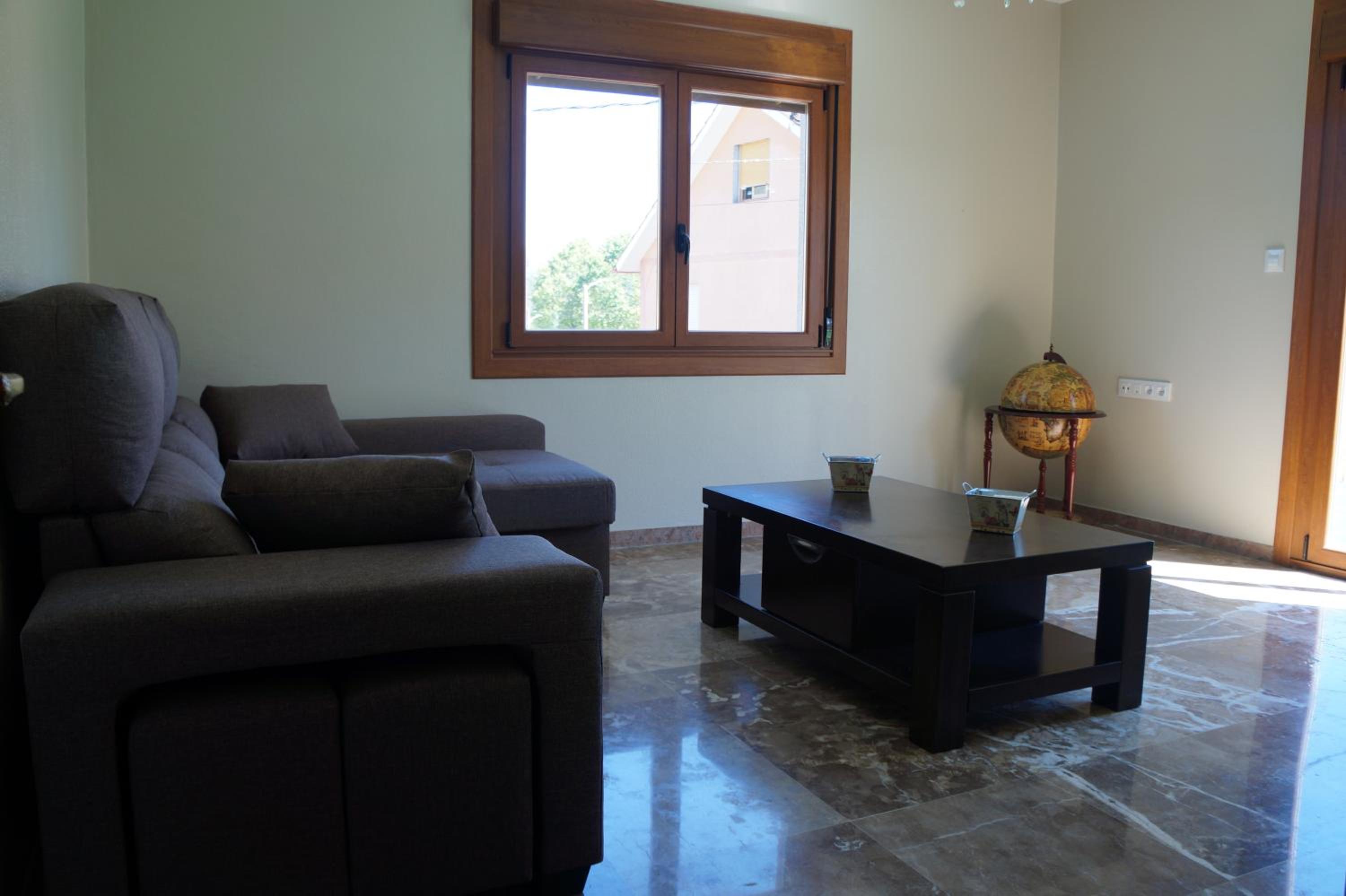Four-Bedroom House - Photo 2