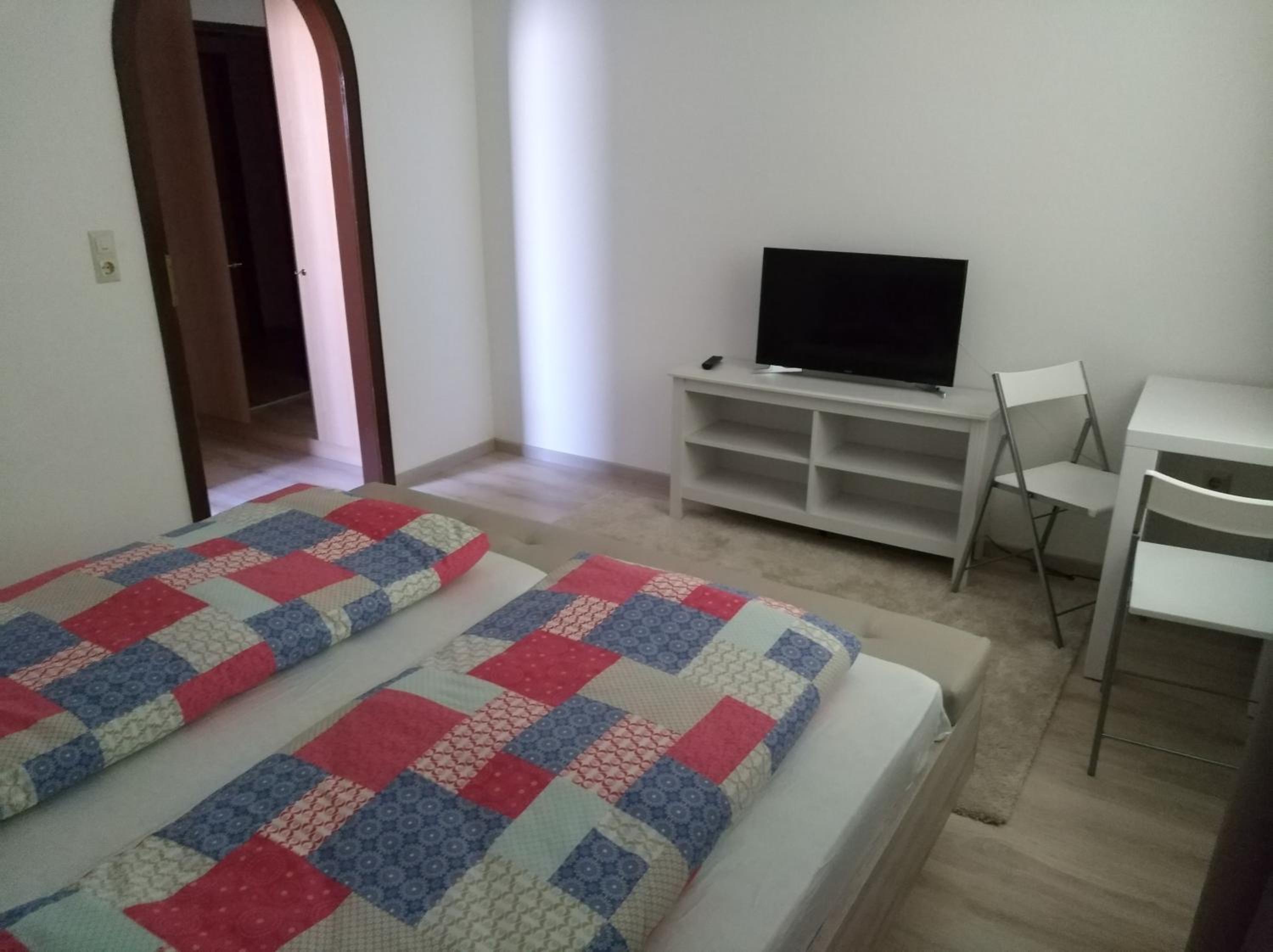 Double Room - Photo 2