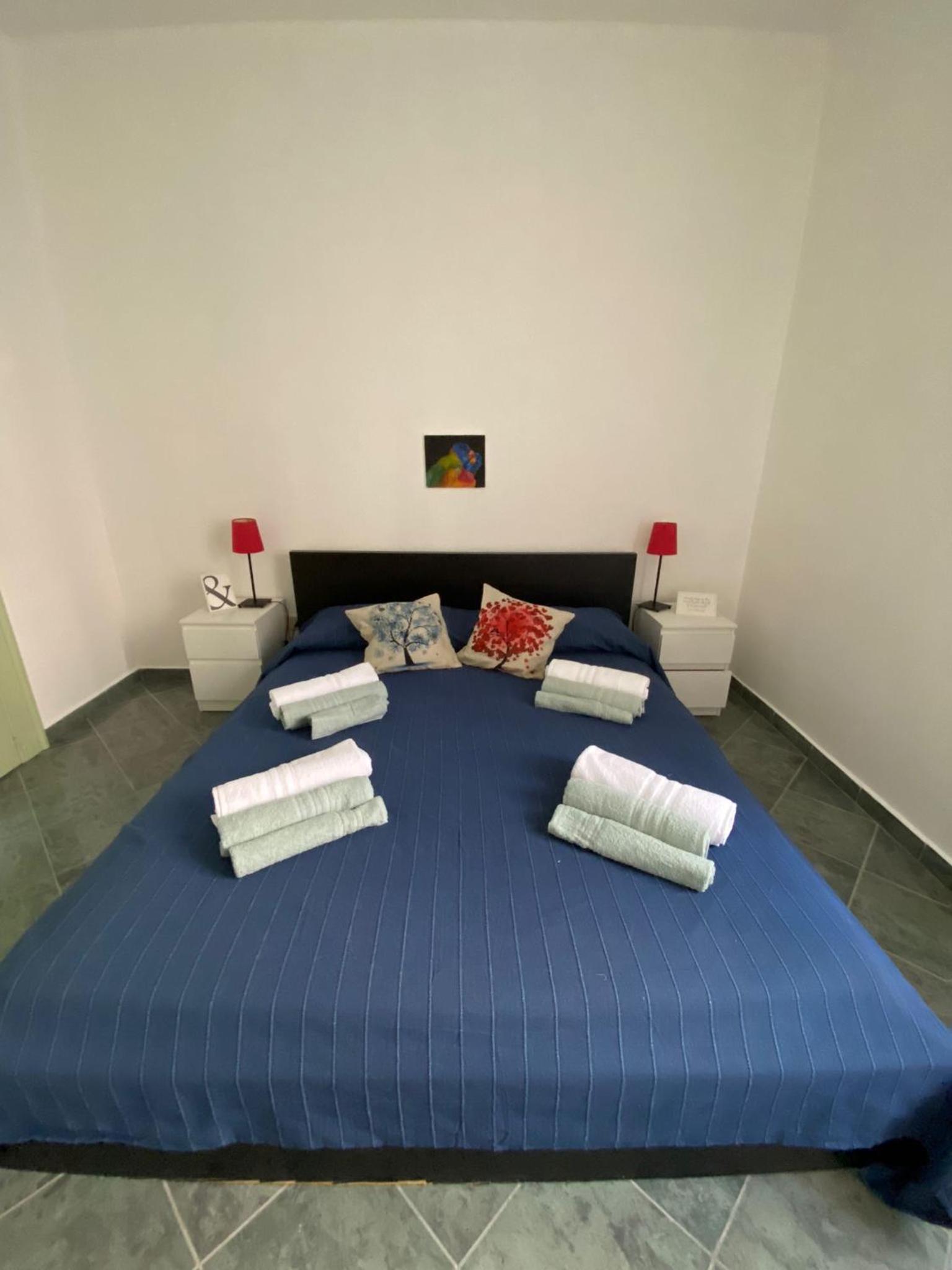 Double Room with Private External Bathroom