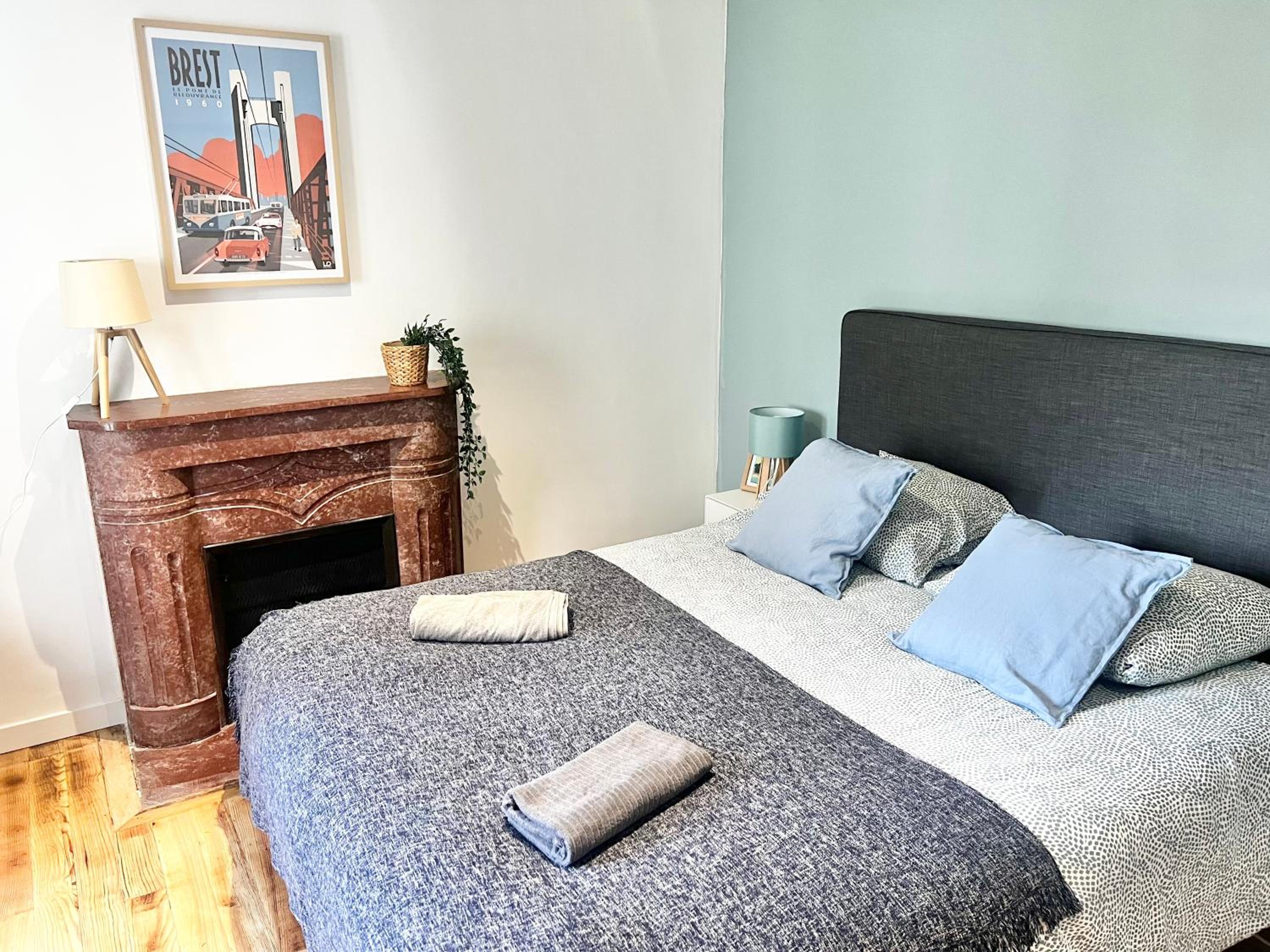 One-Bedroom Apartment
