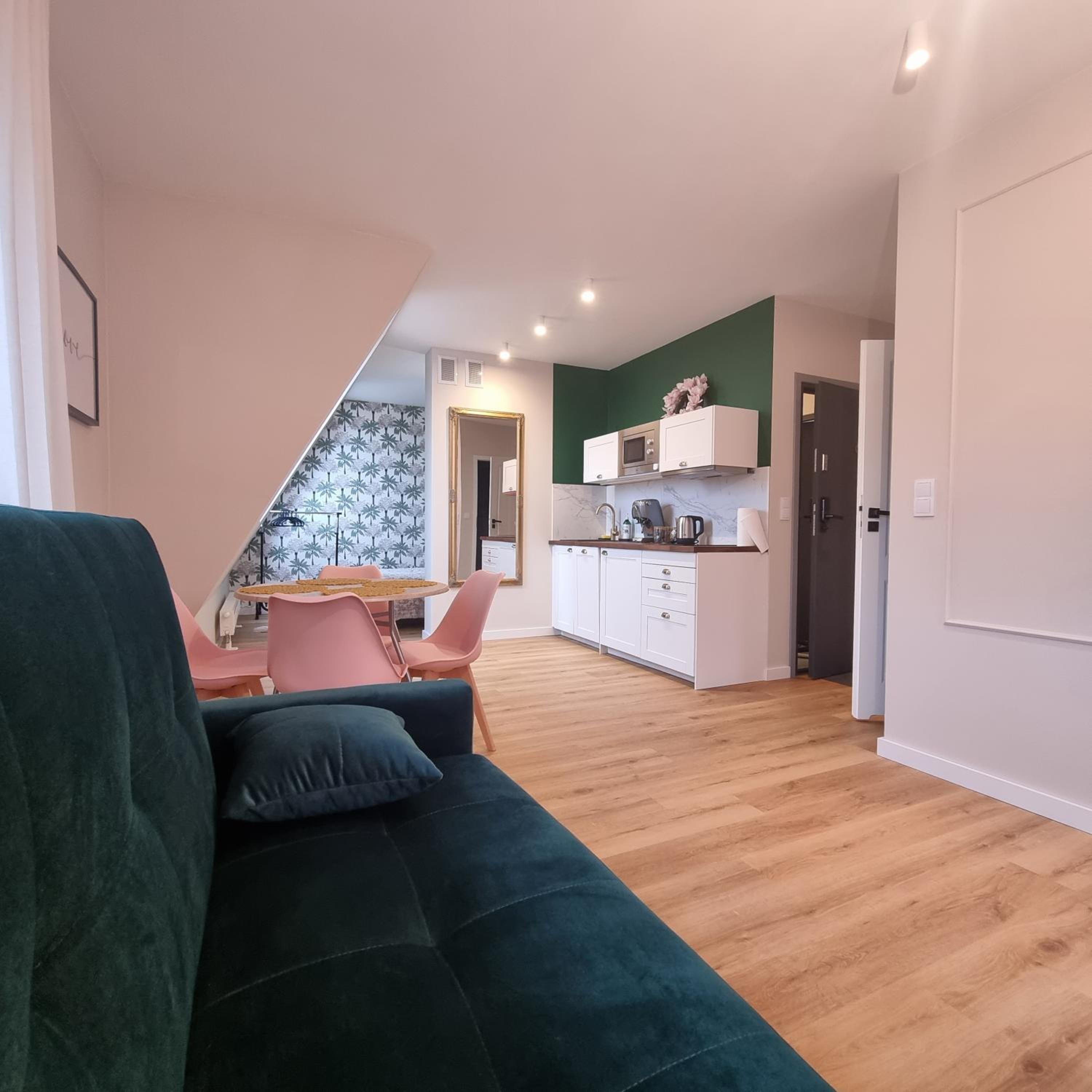 One-Bedroom Apartment